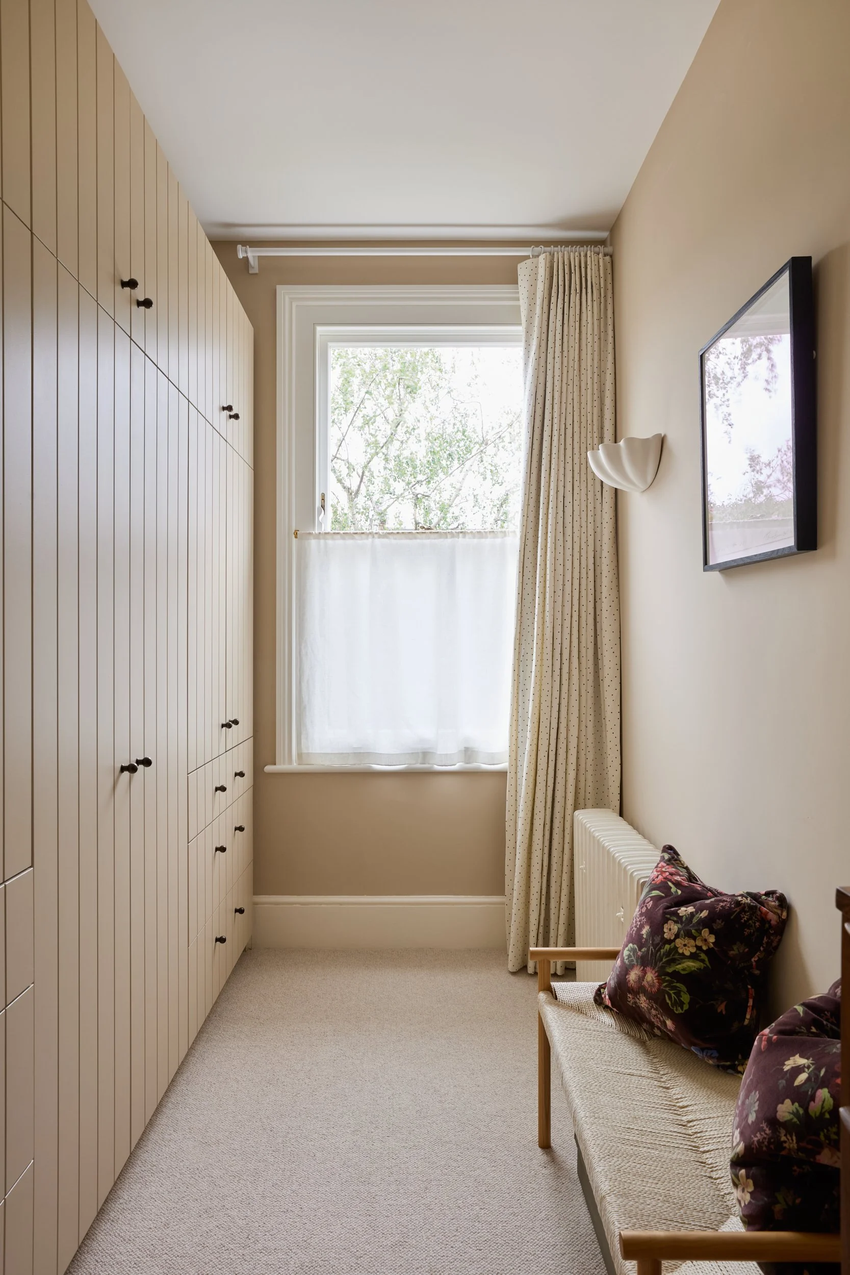 Dulwich Curves_Dressing room_lores.jpg