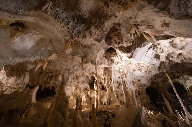 Poole’s Cavern.jpg