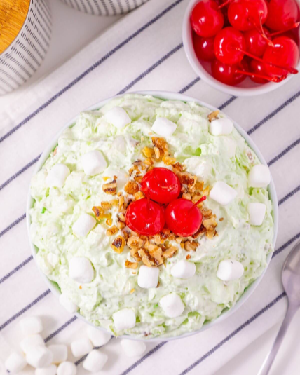 Pistaschio Fluff (Watergate Salad)