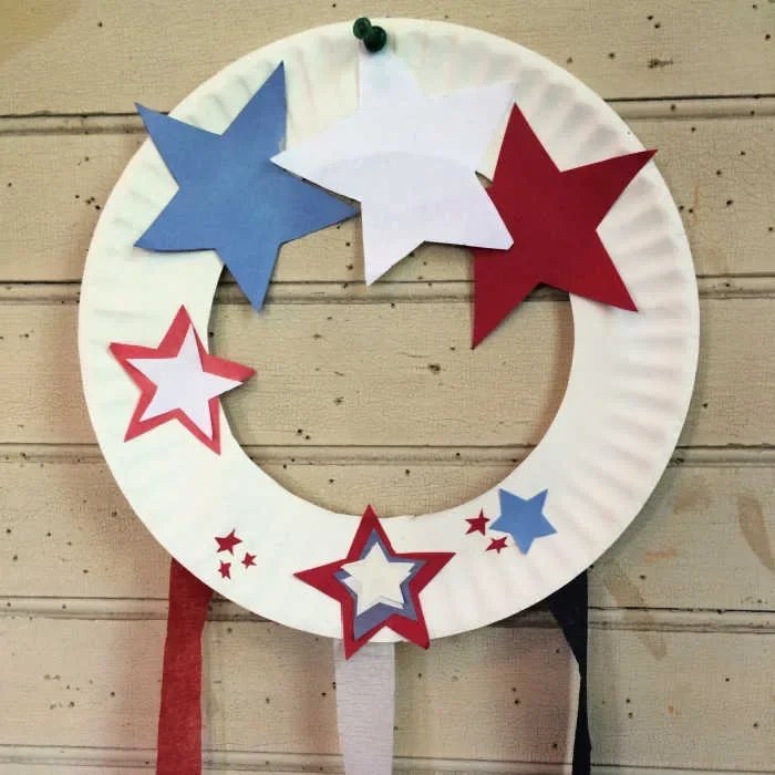 Paper Plate Wreath Patriotic Craft