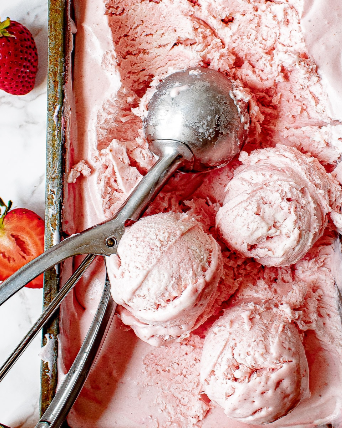 No-Churn Strawberry Ice Cream