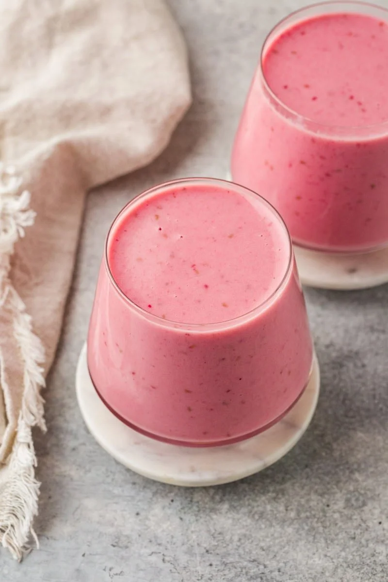 Creamy Easy Raspberry Smoothie