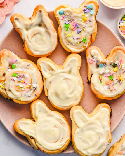 Easy Easter Bunny Cinnamon Rolls