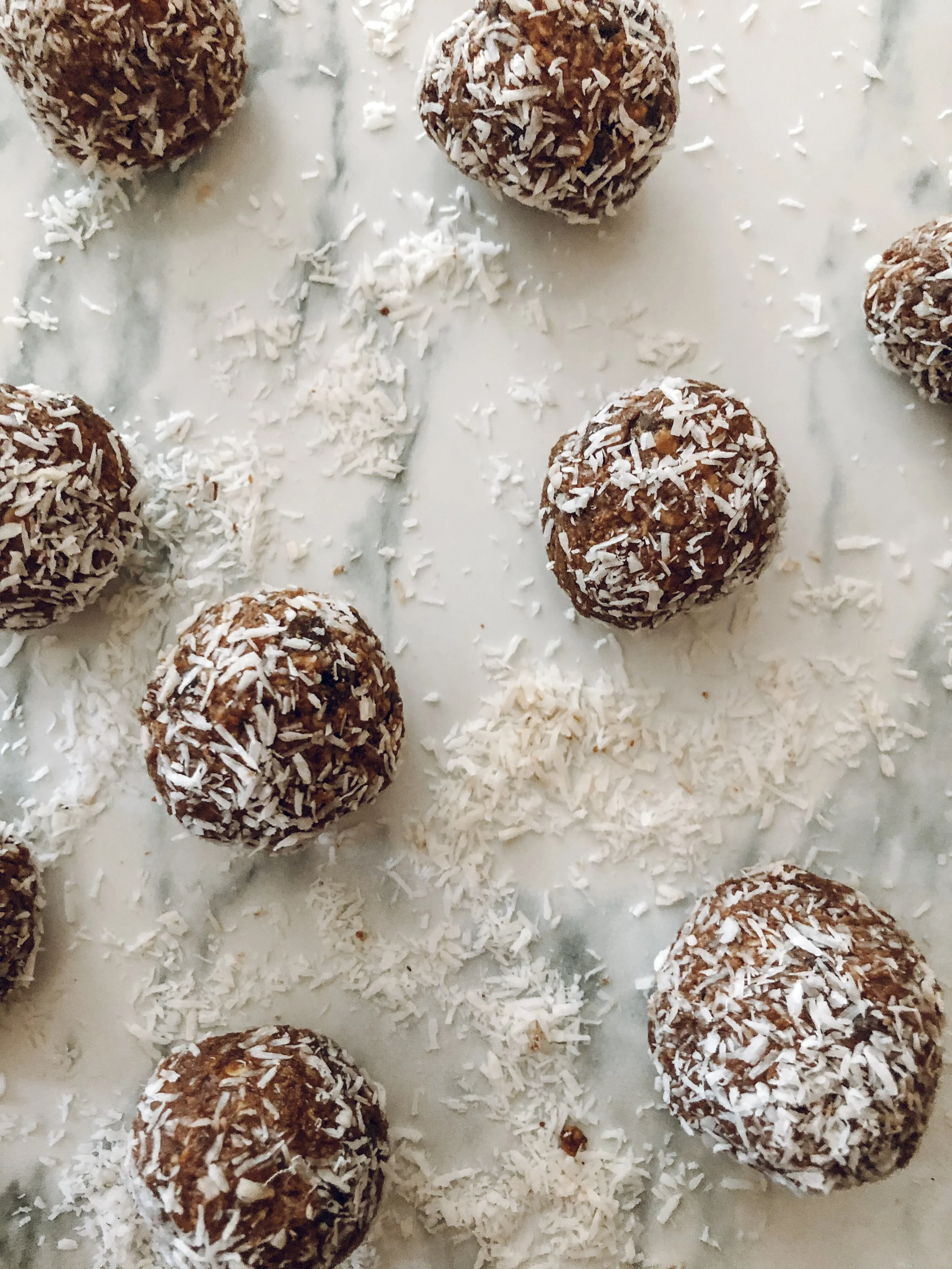 Easy healthy dessert Chocolate Coconut Energy Bites