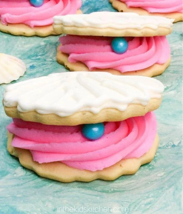 Clam Shell Sandwich Cookies