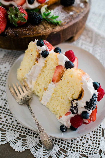 Lemon Berry Spring Fling Cak