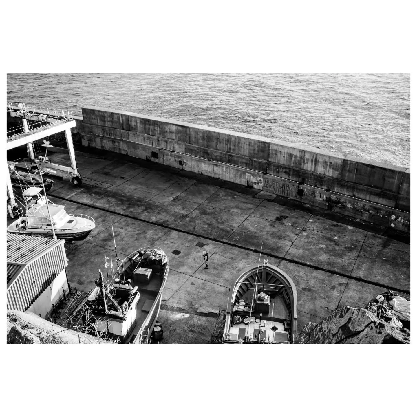 I remember feeling a bit overwhelmed with "what to visit first" while arriving to Madeira. All the waterfalls, levadas and beautiful landscapes to be seen made me feel a bit dizzy. Just too many options! 
What worked best (and I tend to for