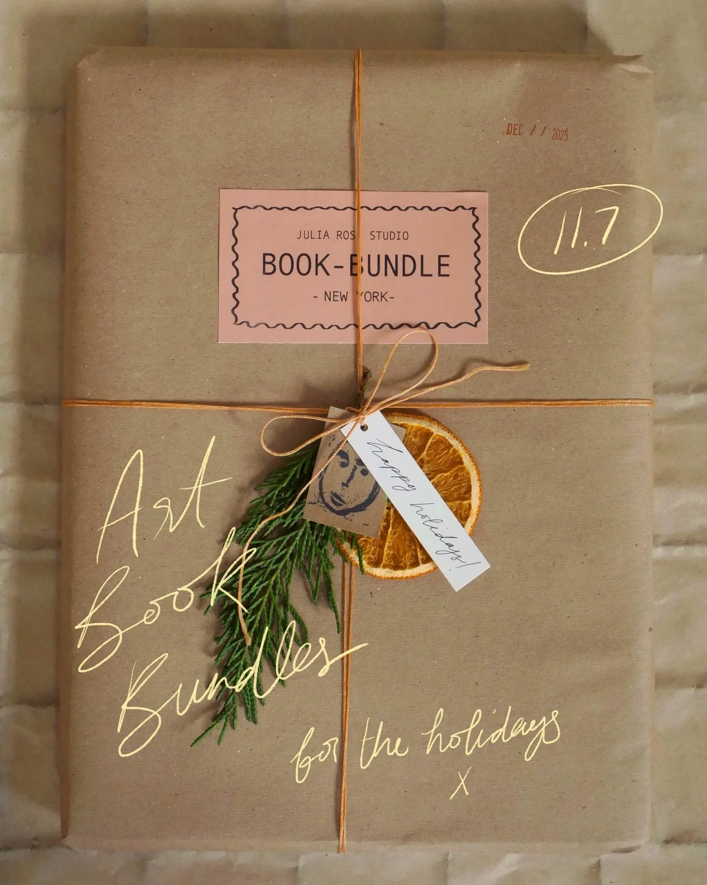 Art Book Bundles, For the Holidays &mdash;
11 available this Friday 11/7 at 12pm EST. Curated with thoughtful gifting in mind. 

Gift to an artist, art lover, fellow creative, designer, friend or as a special treat for yourself! Give the gift of slow