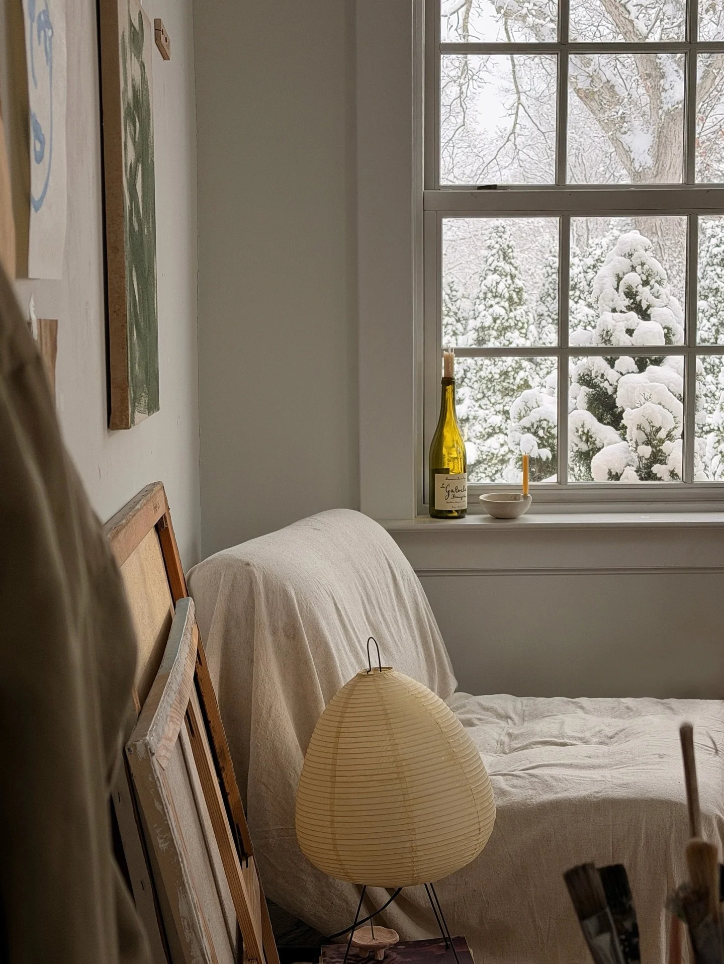 first snow and this corner just got a whole lot cozier!
