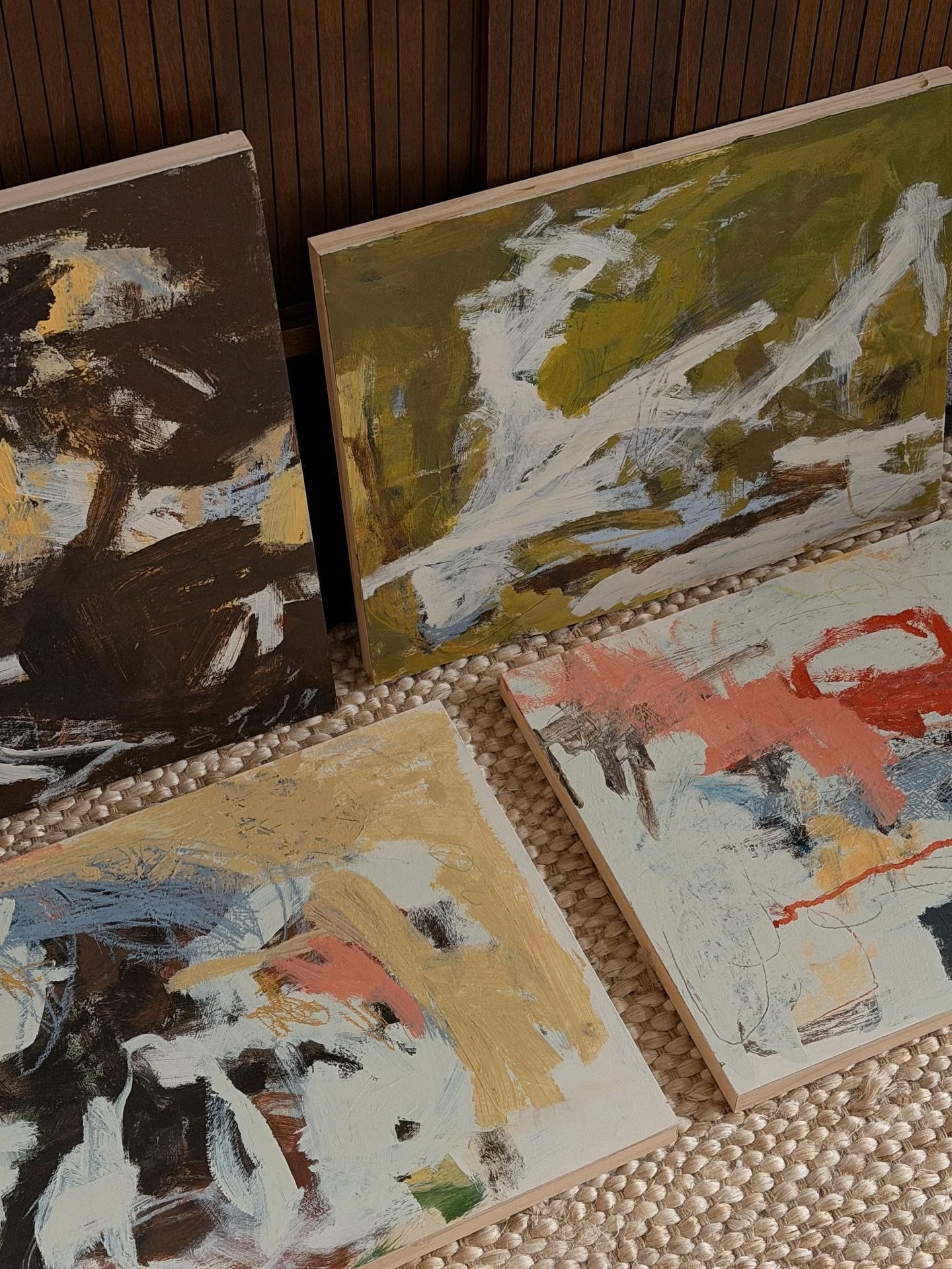 In good company 🤎

Abstract paintings available now