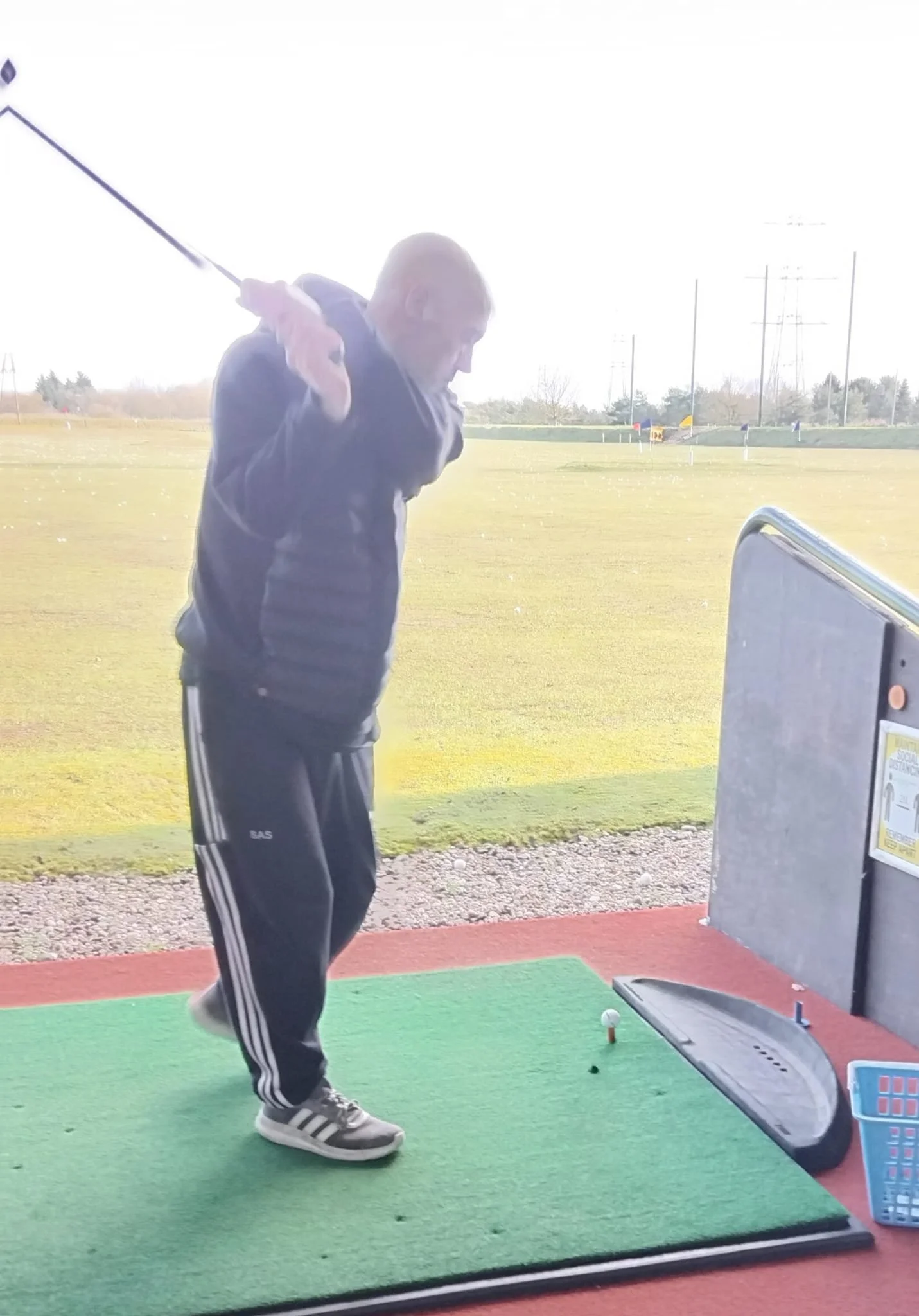 Spring in full swing 🌞🌸

A great day at the driving range, definitely made better by the spring weather!

#golf #drivingrange #spring