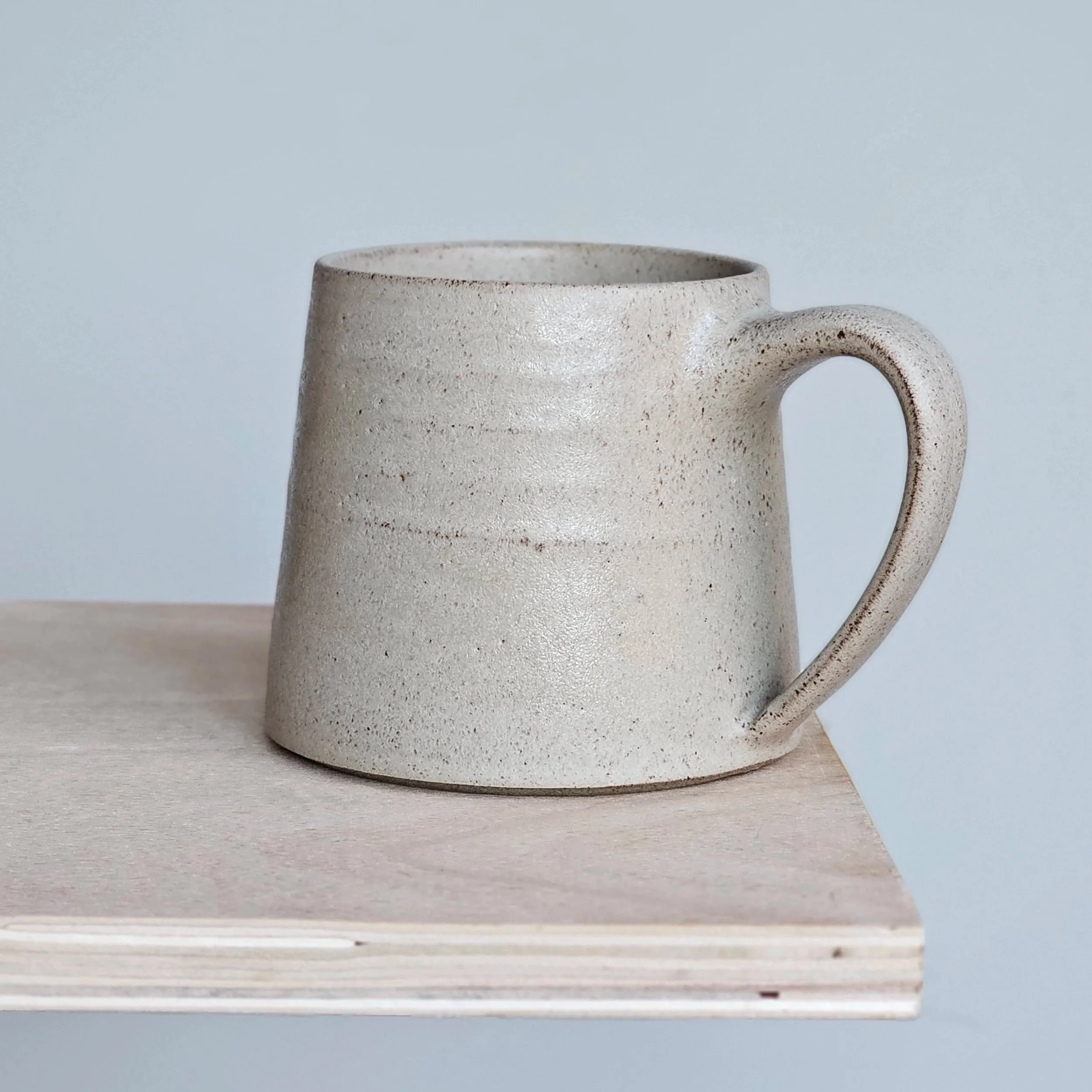 Tapered mug - Skandi Greige