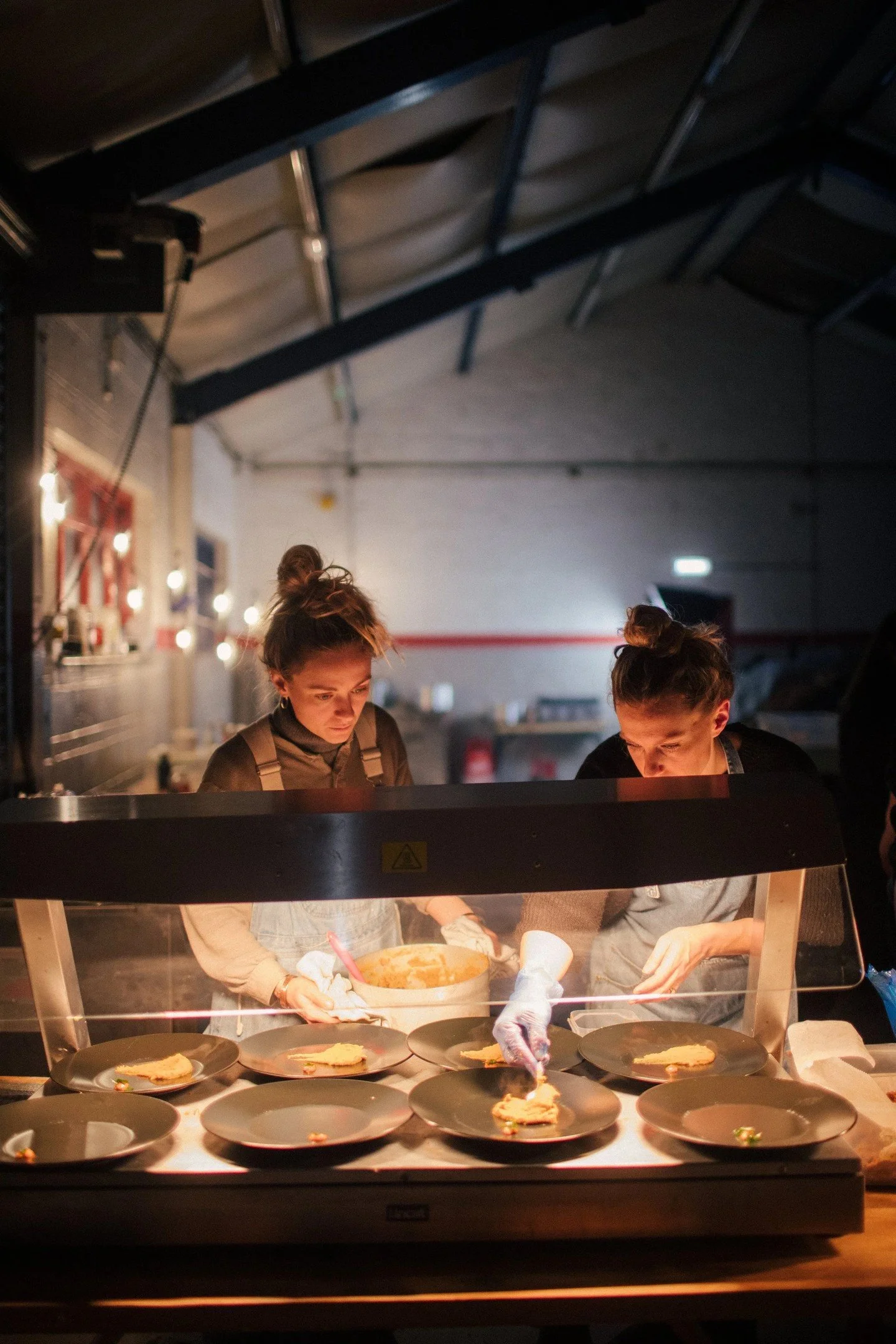 What does it take to cater under pressure?
From 5am call times to last-minute menu pivots, we’ve learned that creativity and reliability aren’t opposites—they’re partners. At Grace & Skye, every bowl tells a story: low wa