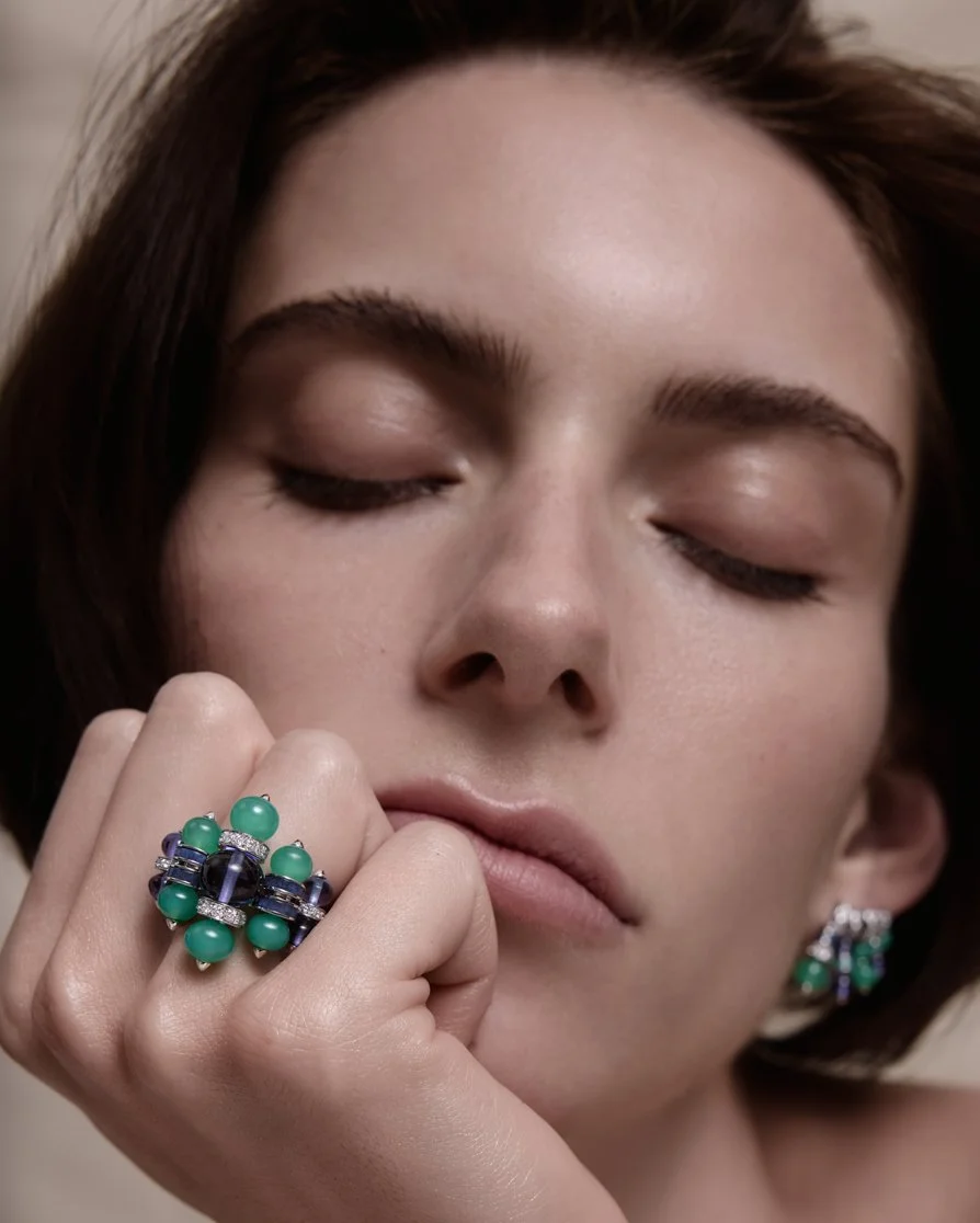 High-Jewellery_Silhouette_SS261442Web.jpg
