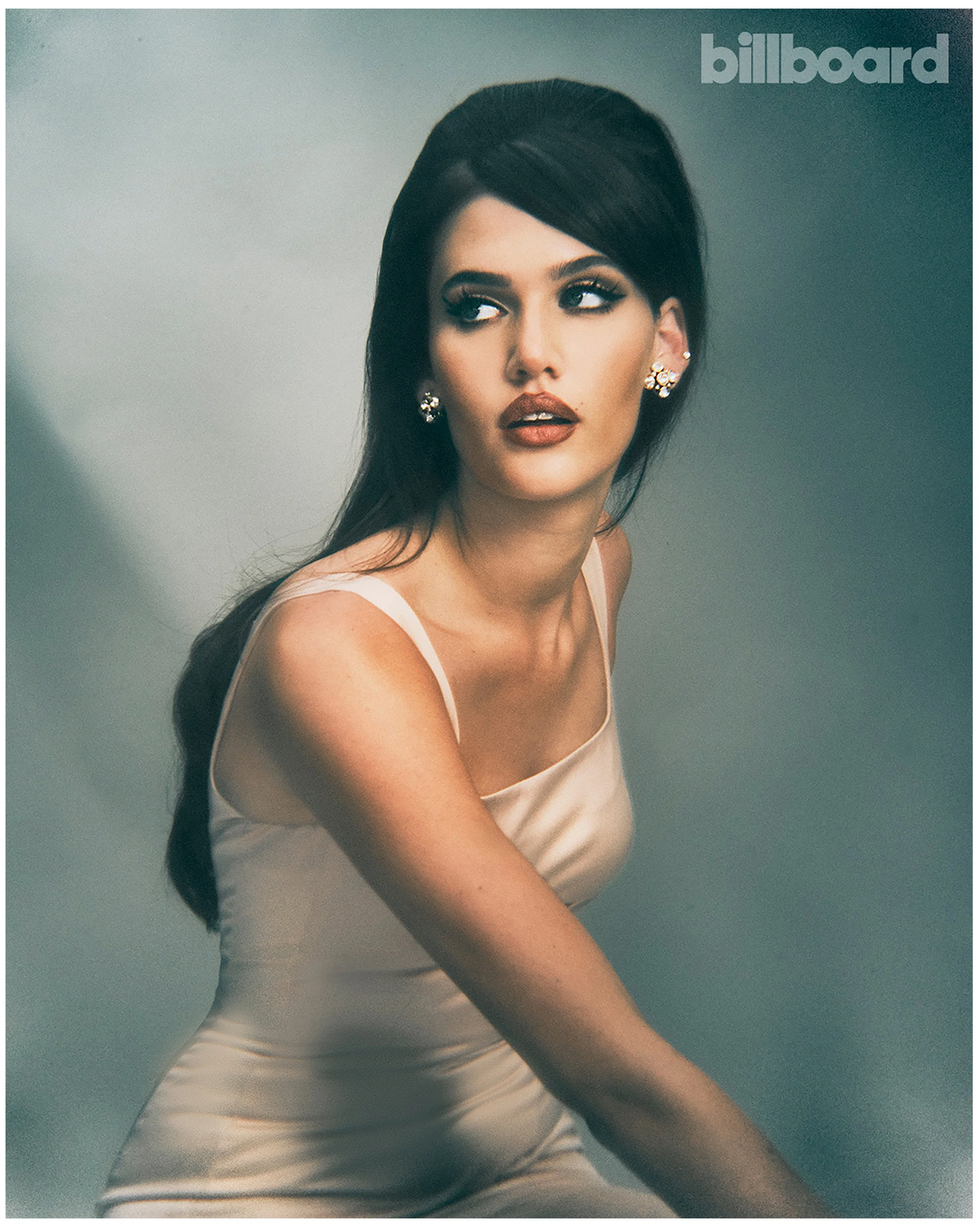 feature-sienna-spiro-billboard-2026-bb10-dima-hohlov-2 copy copy.jpg