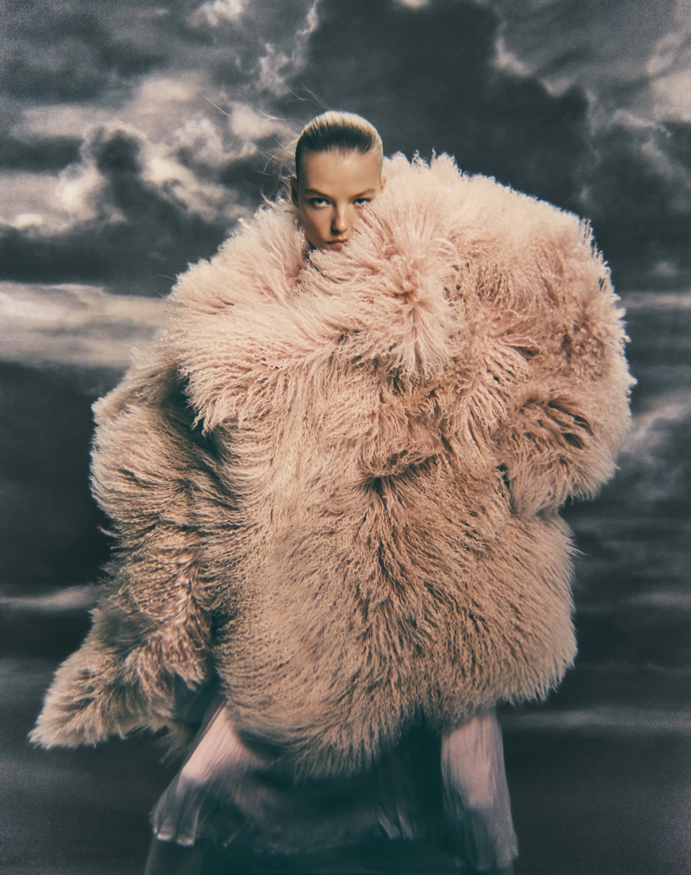 Bazaar_Germany_October_24_Shot_4_057 copy 2.jpg