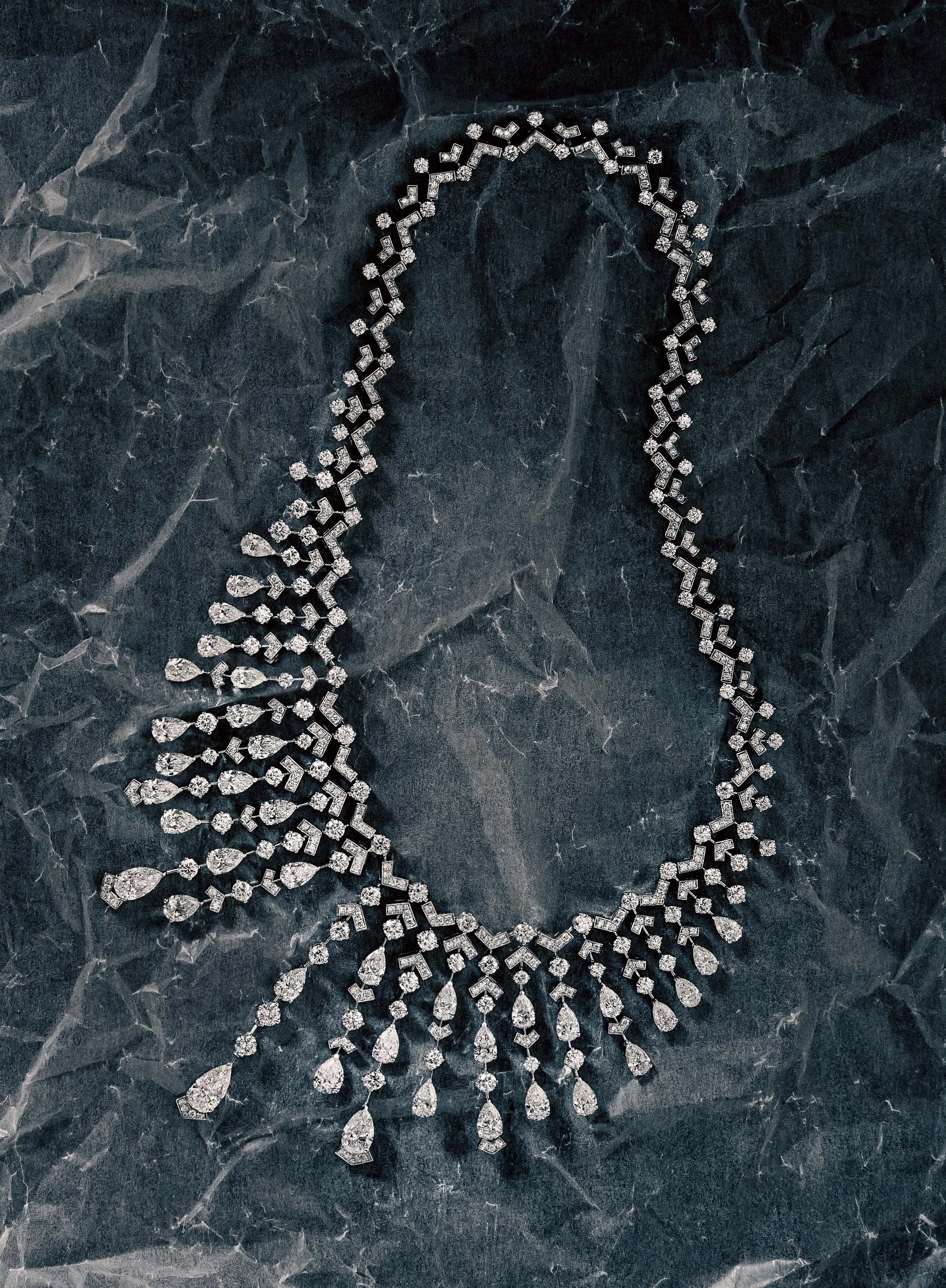 L'Officiel Singapore _ 14 th February 20255490.jpg