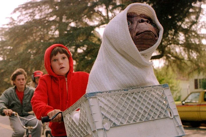 E.T. the Extra-Terrestrial (1982)