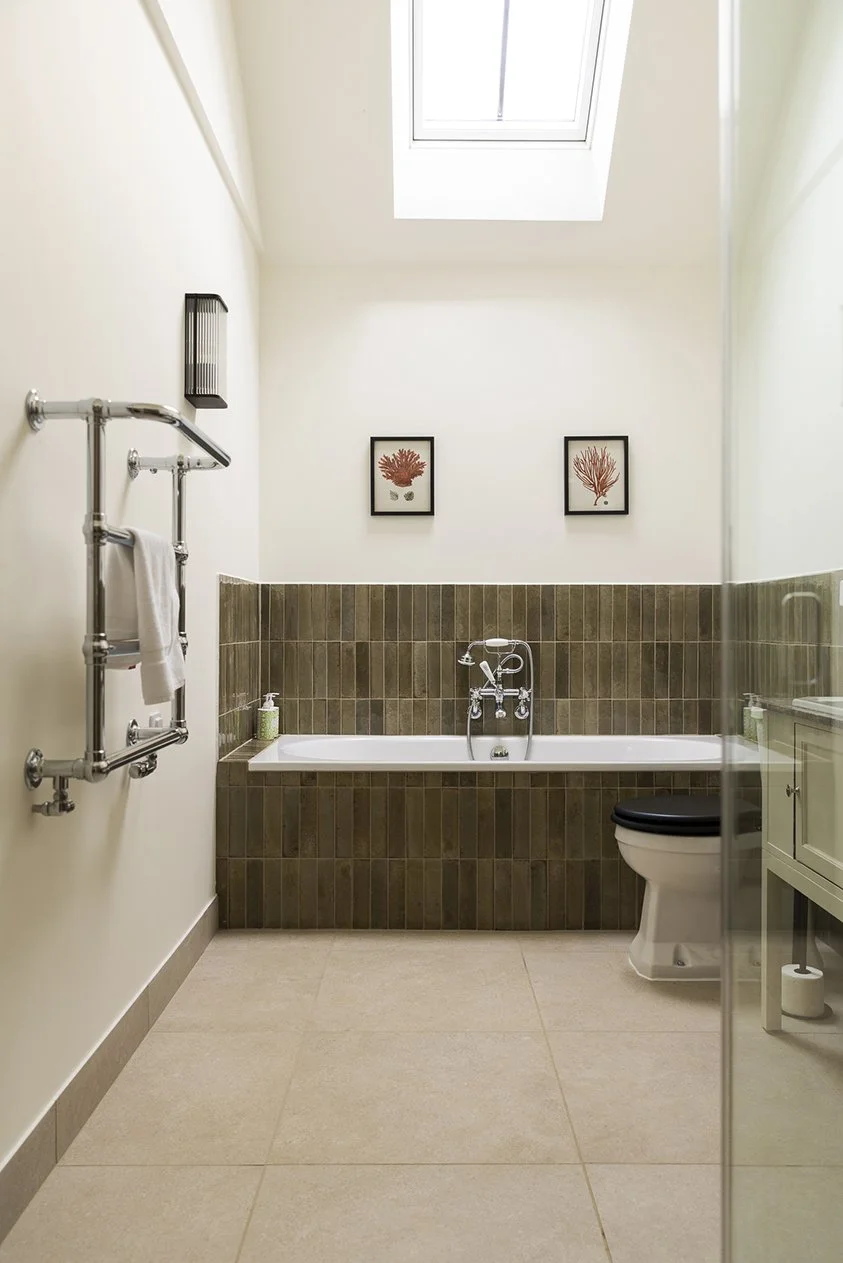 East family bathroom.jpg
