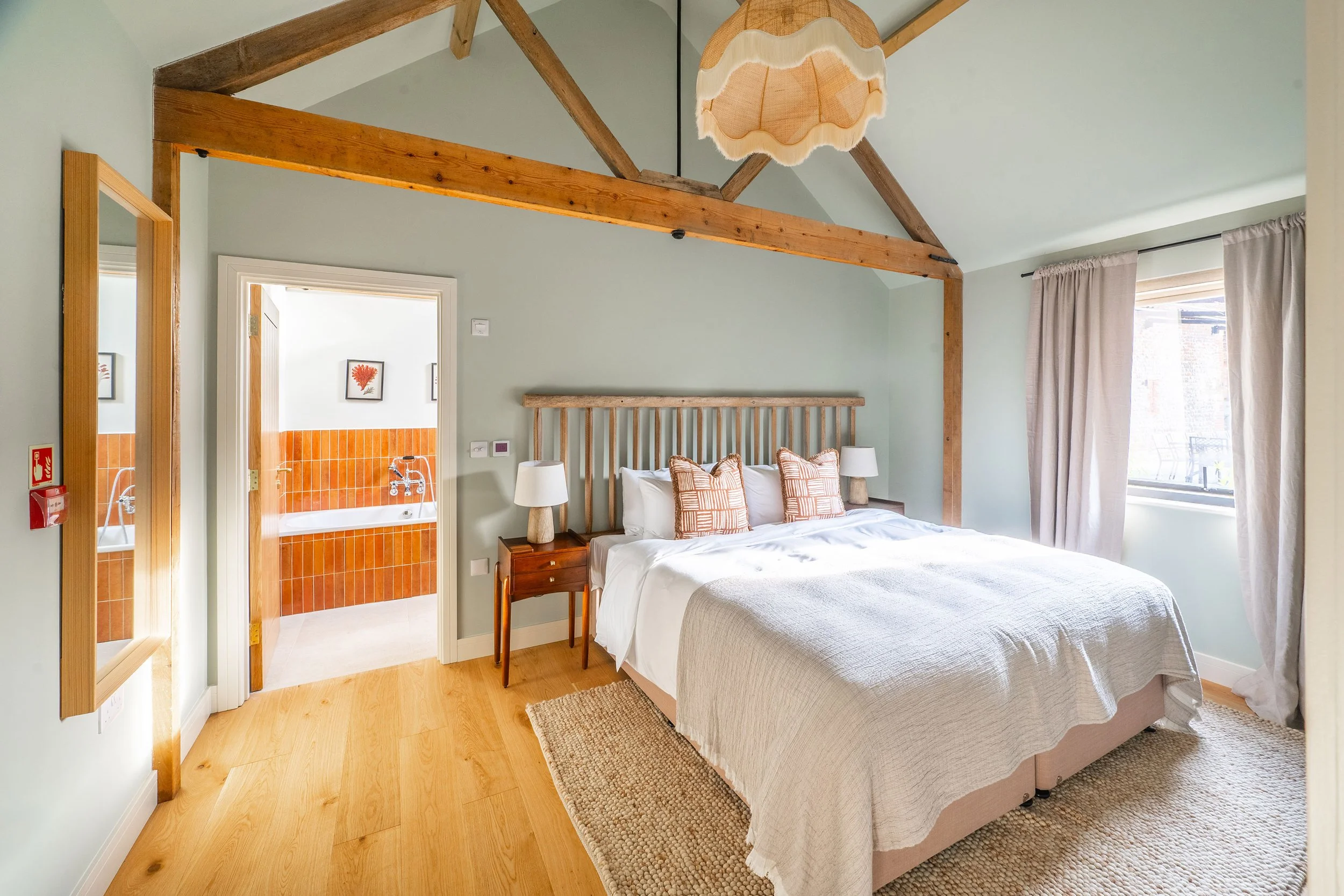 Stable-yard-North-bedroom.jpg