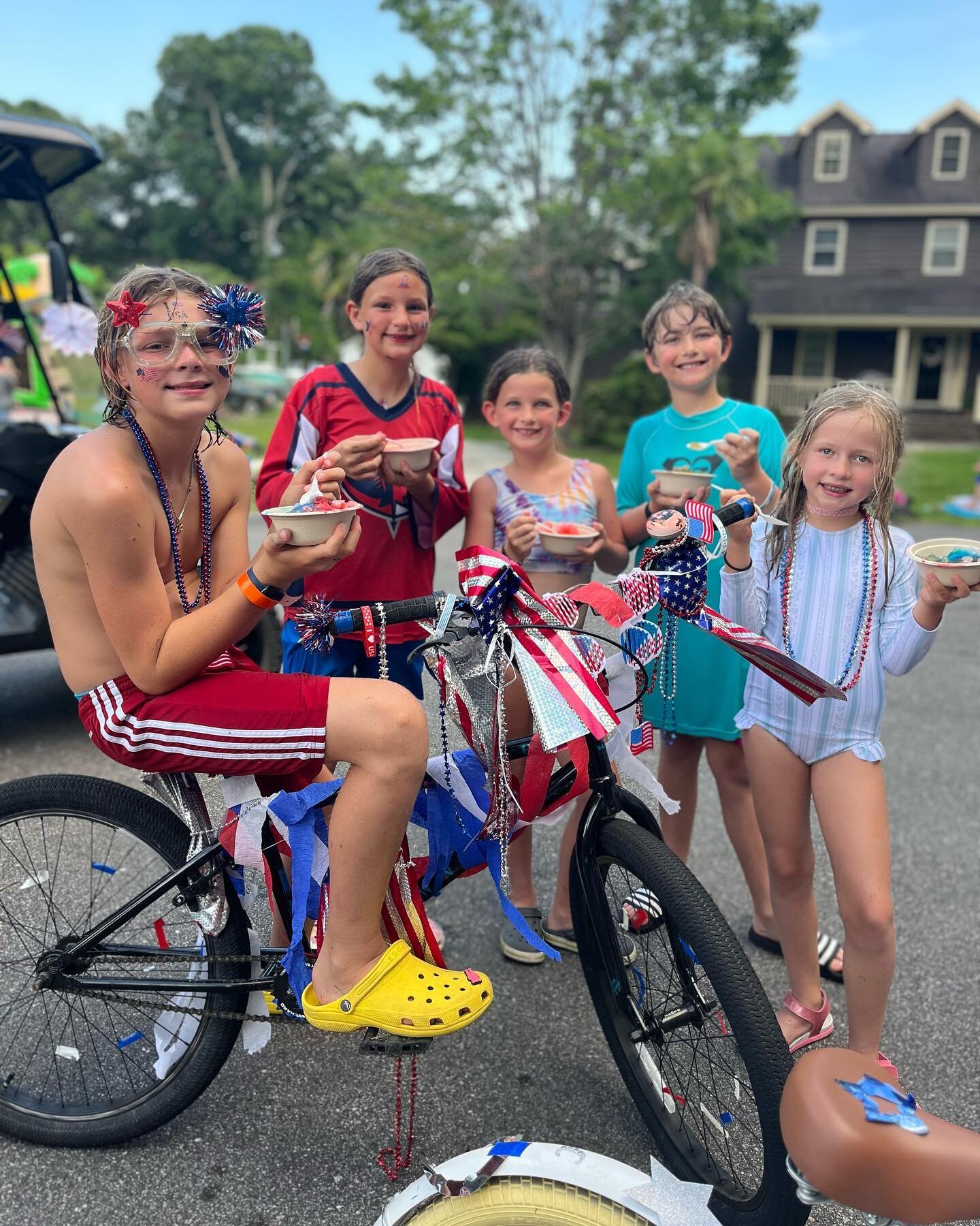 happy 4th of july y&rsquo;all!!! ❤️💙

grateful for the men and women who protect our freedoms!