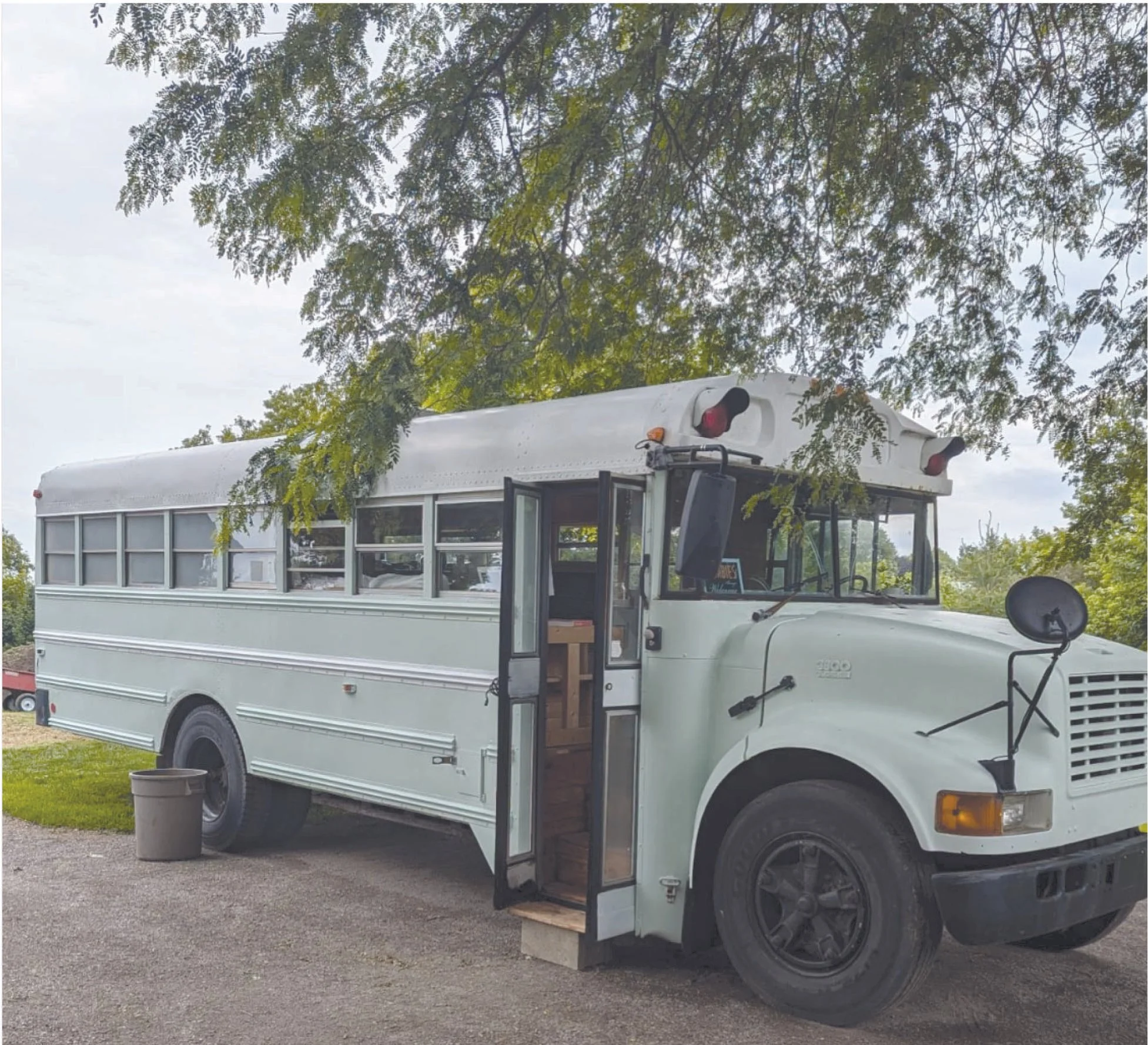 The School Bus Cafe rides again