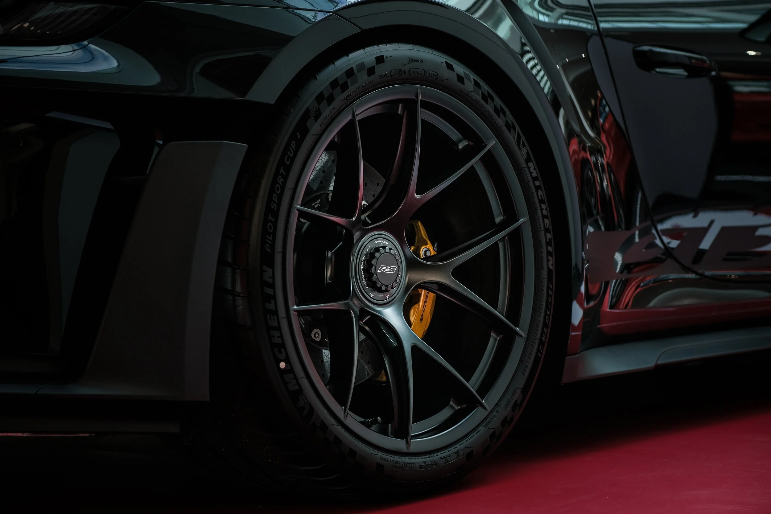 Porsche 911 (992) GT3RS-14.jpg