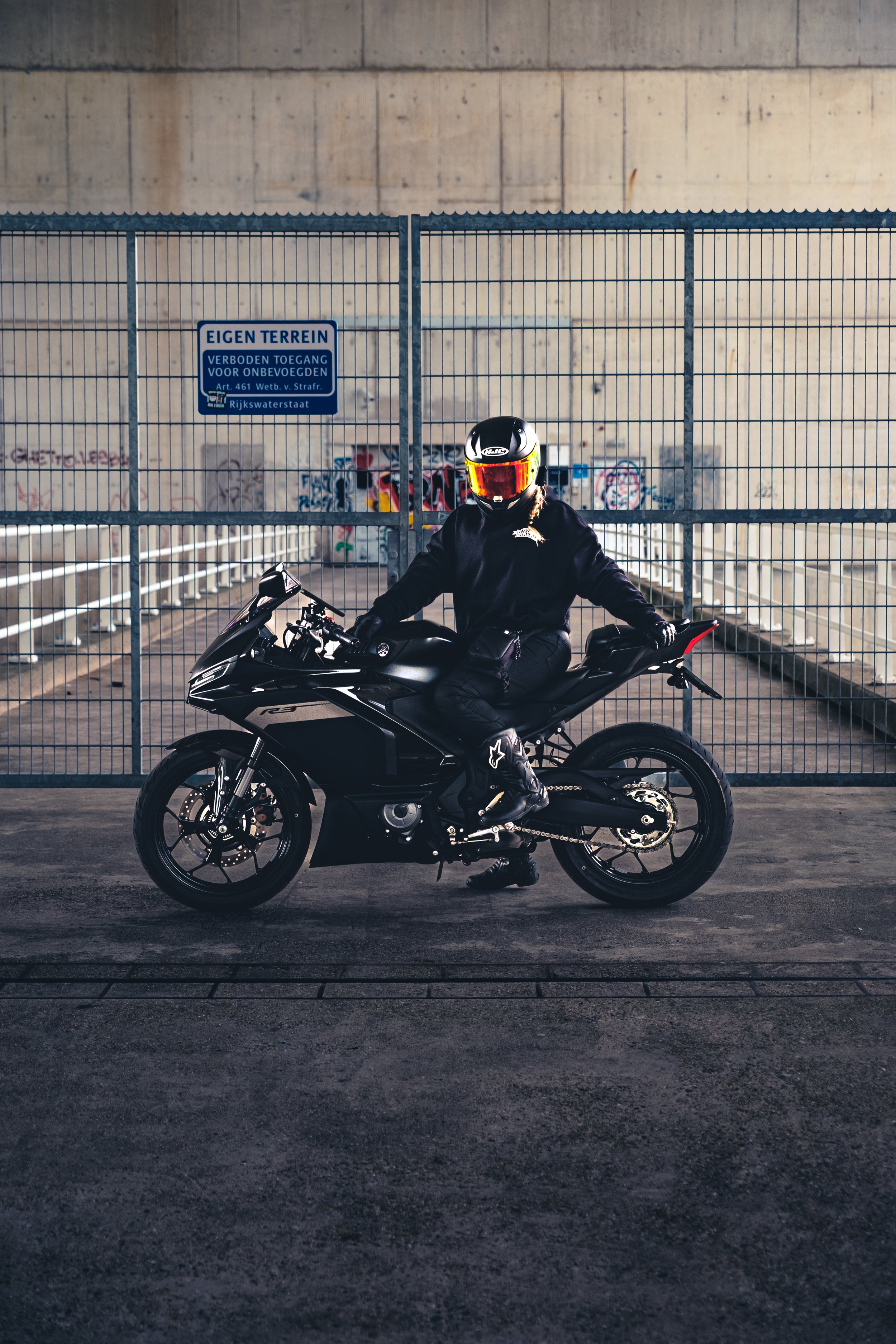 Fotoshoot Antoinette - Yamaha R3 - Rotterdam-1-3.jpg