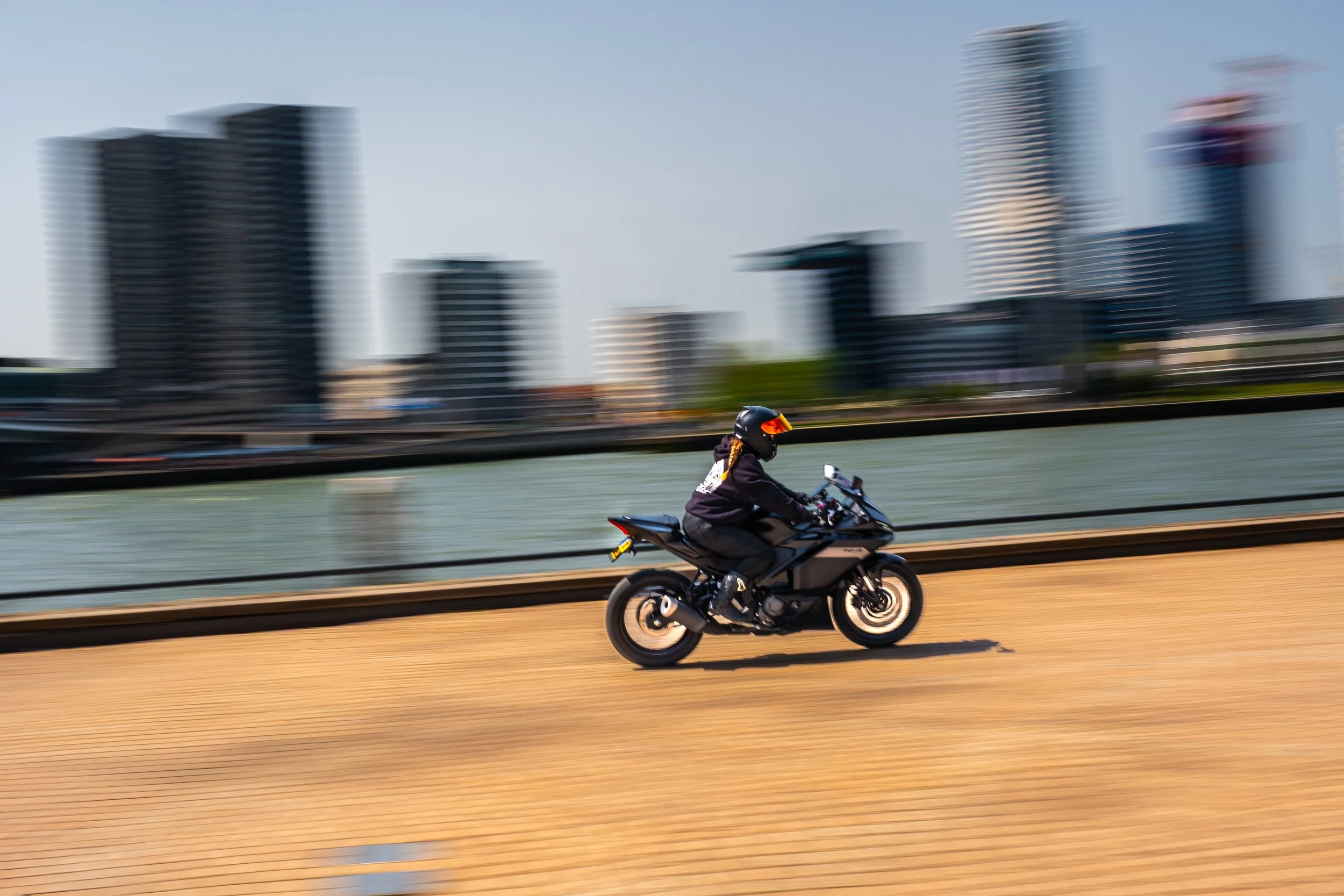 Fotoshoot Antoinette - Yamaha R3 - Rotterdam-45.jpg