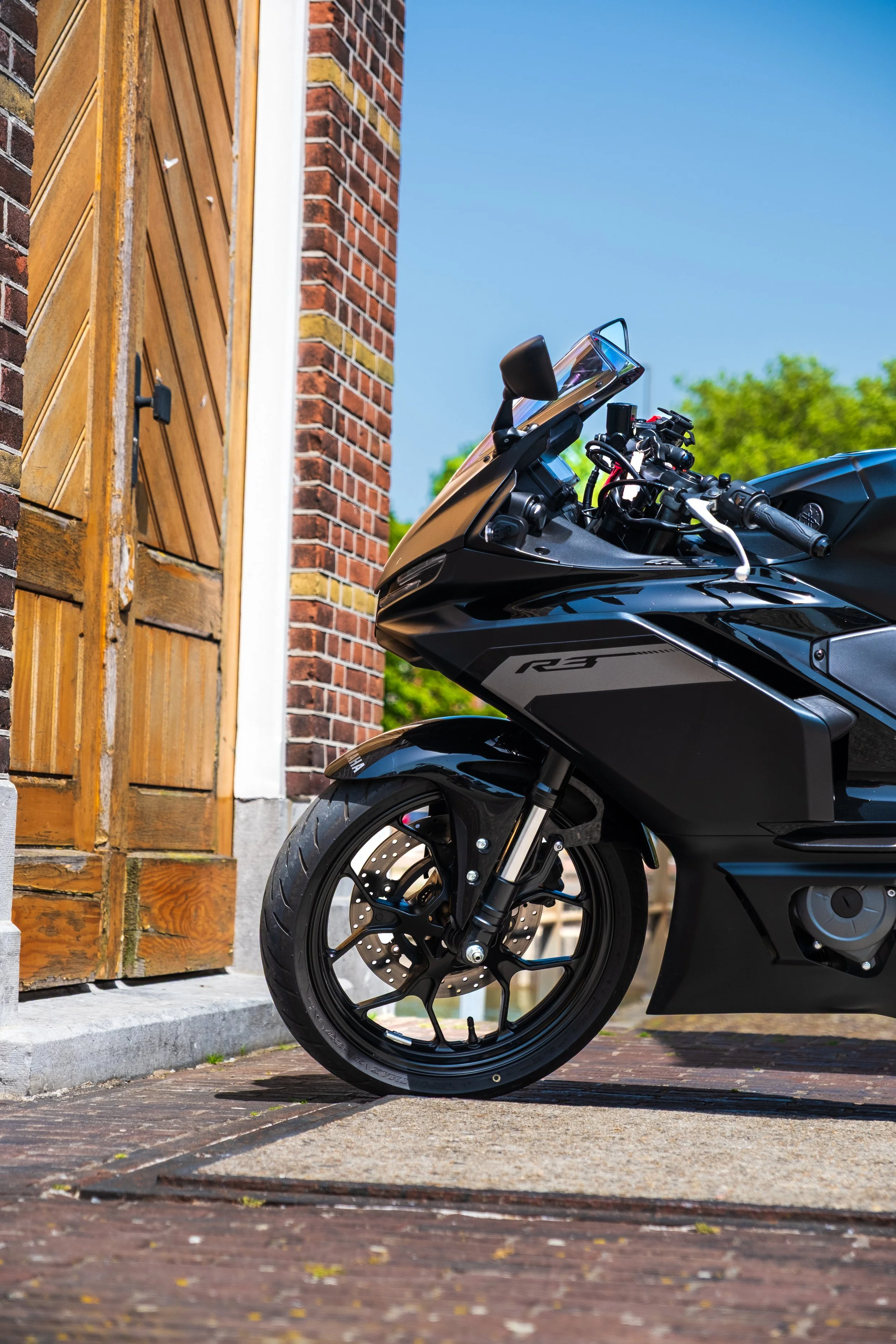 Fotoshoot Antoinette - Yamaha R3 - Rotterdam-11.jpg