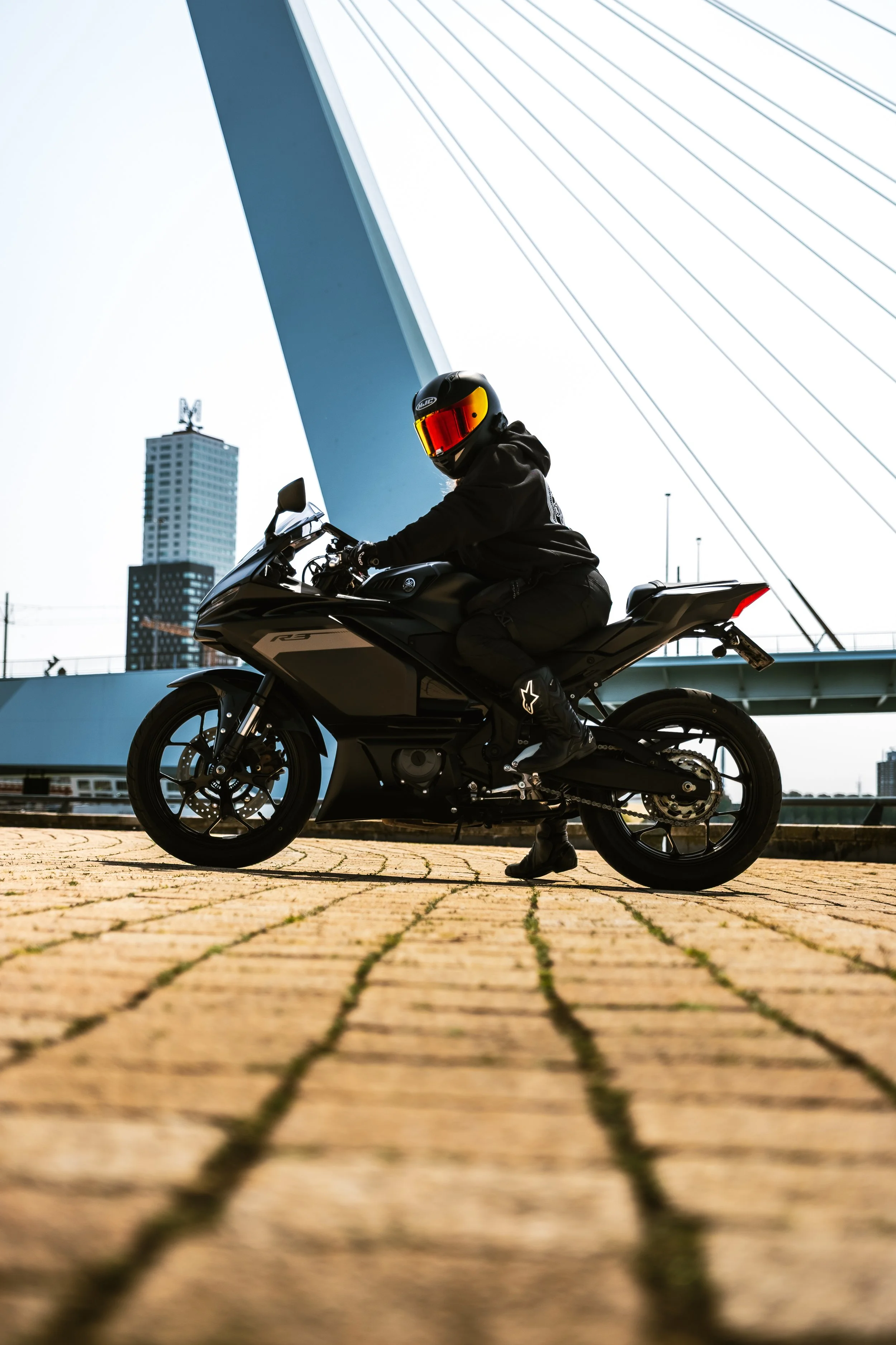 Fotoshoot Antoinette - Yamaha R3 - Rotterdam-25.jpg