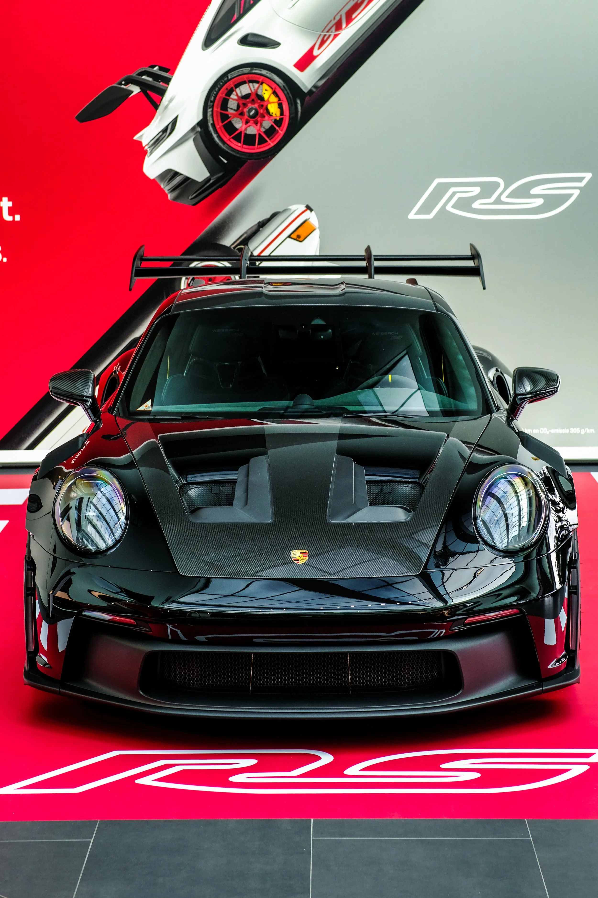 Porsche 911 (992) GT3RS-05.jpg