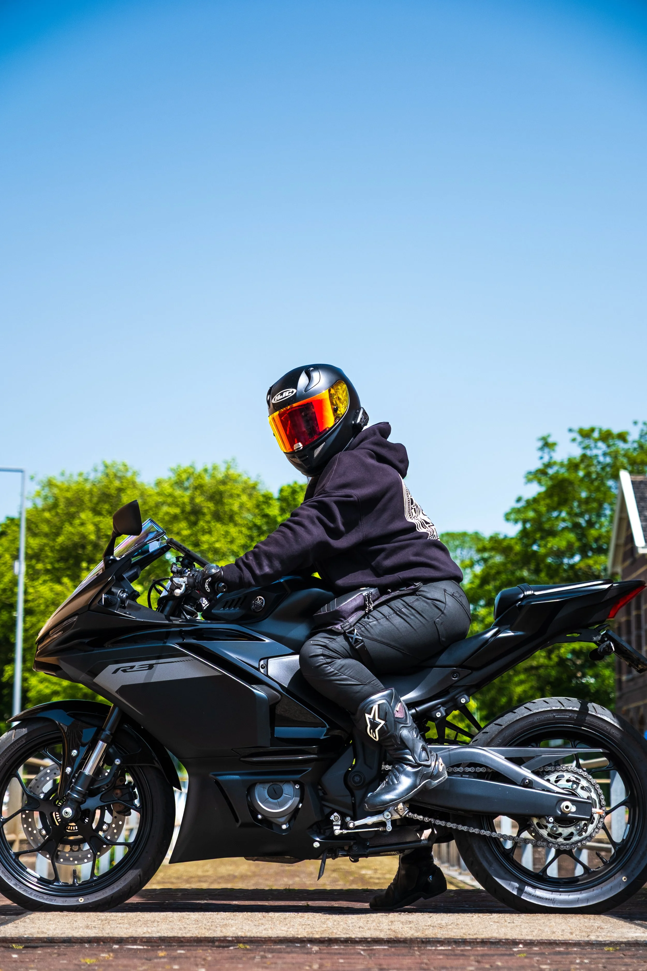 Fotoshoot Antoinette - Yamaha R3 - Rotterdam-5-3.jpg