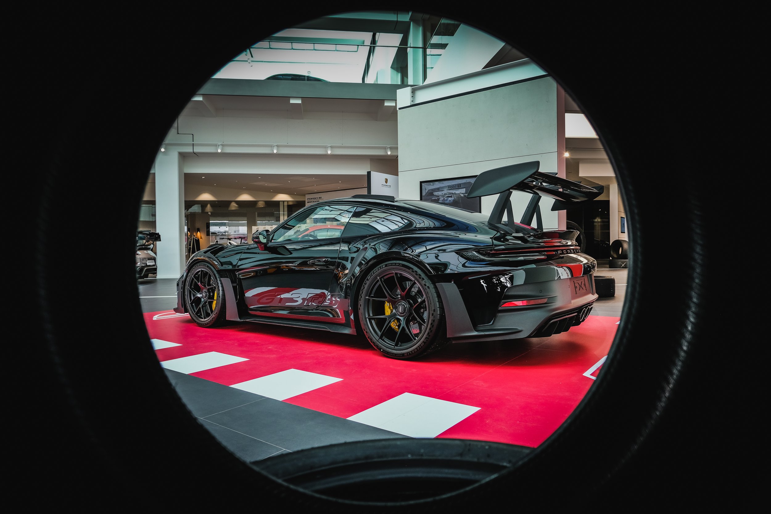 Porsche 911 (992) GT3RS-18.jpg