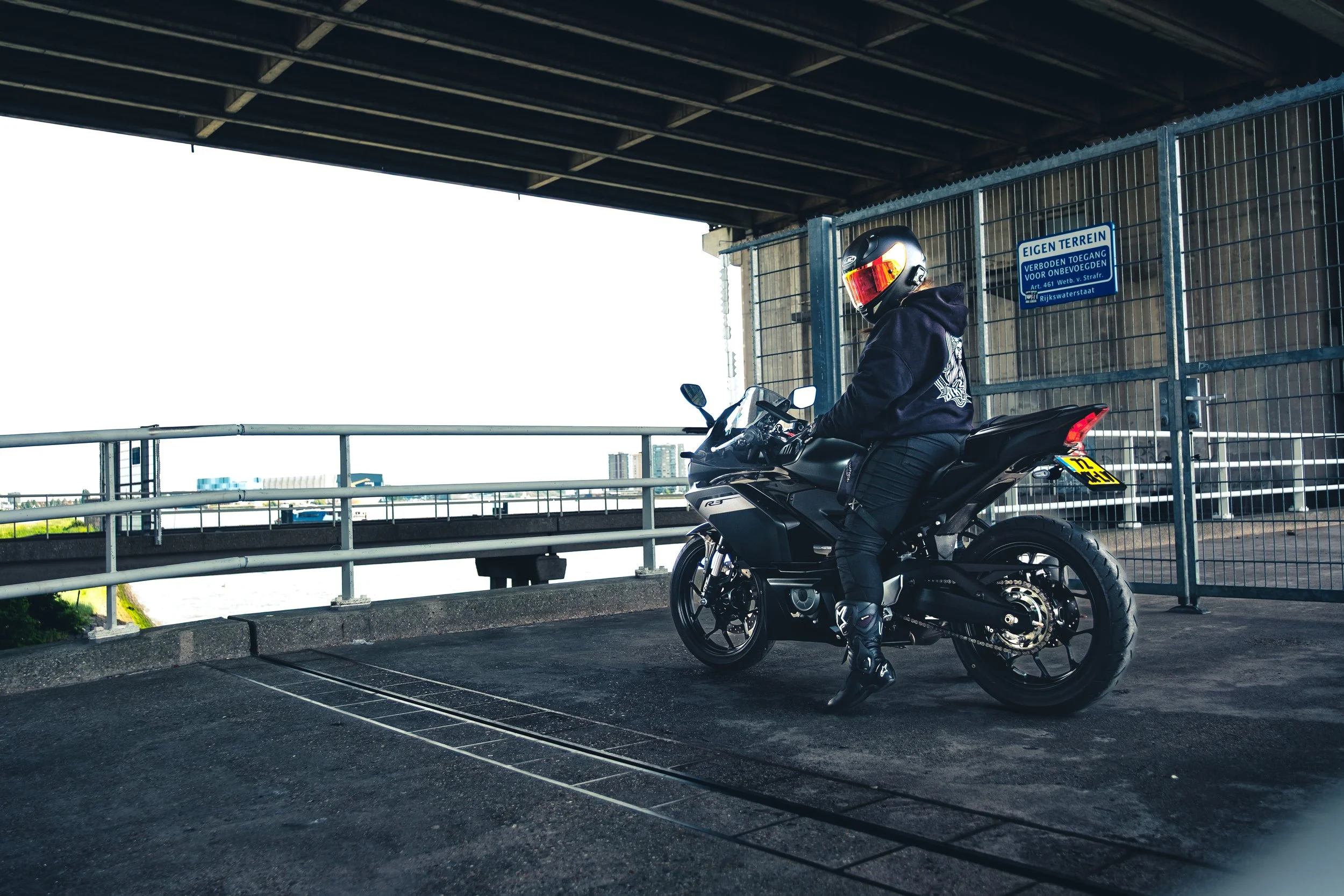 Fotoshoot Antoinette - Yamaha R3 - Rotterdam-1-4.jpg