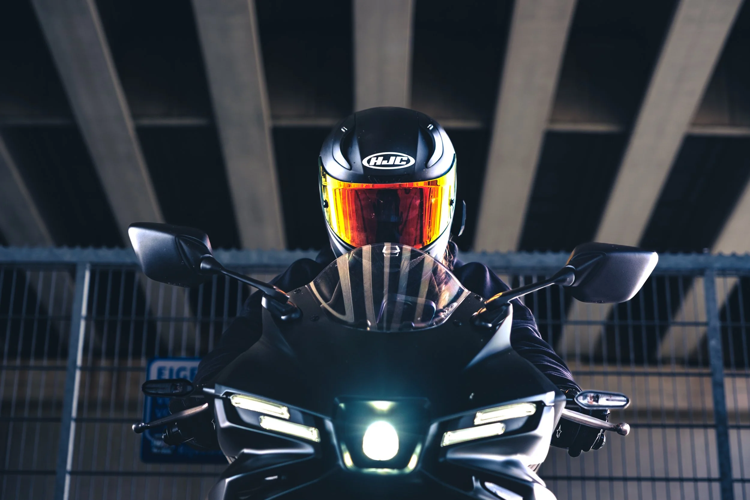Fotoshoot Antoinette - Yamaha R3 - Rotterdam-4-2.jpg