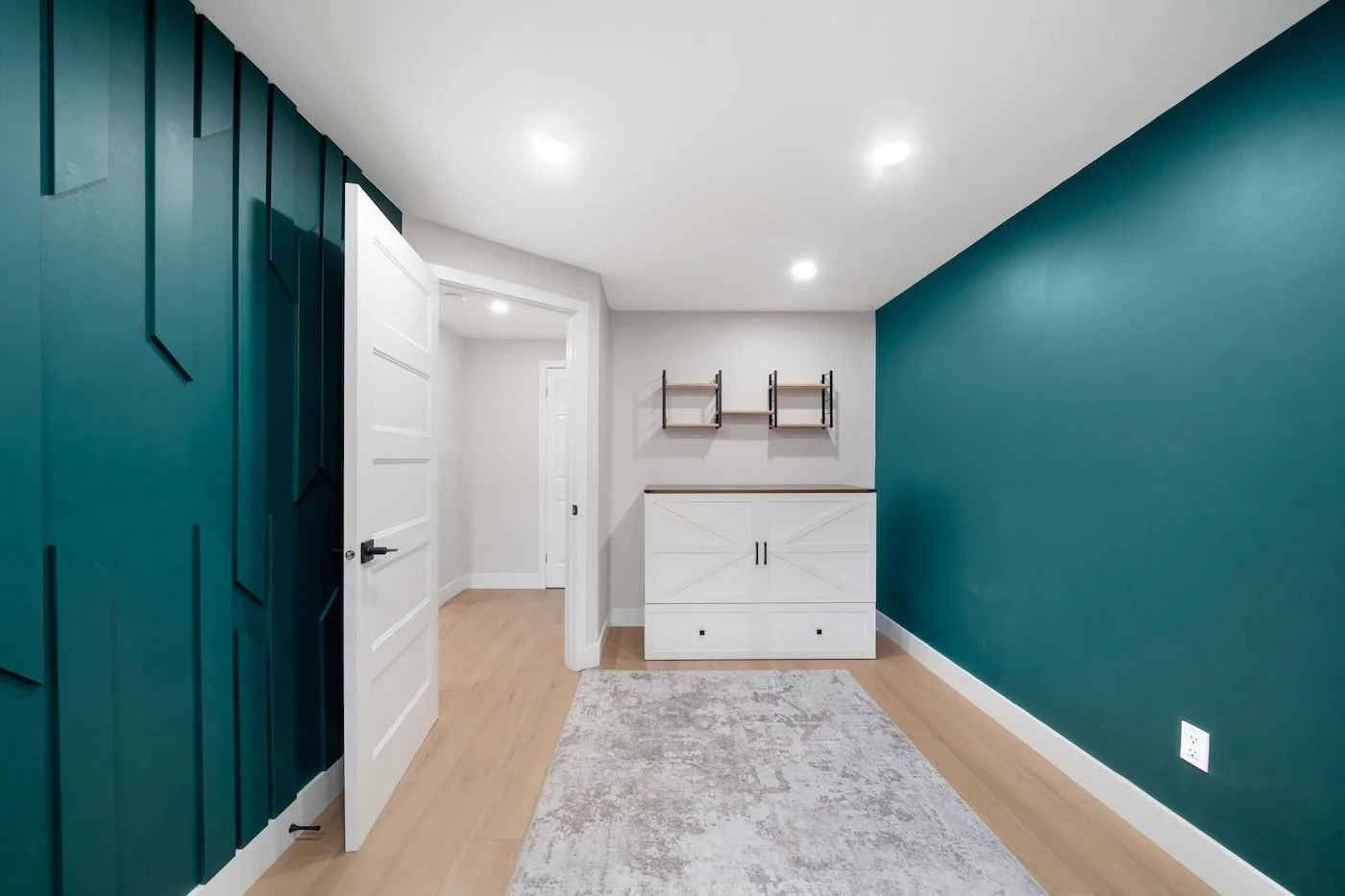 Basement kids bedroom entrance with custom finishes in Oshawa backsplit renovation project