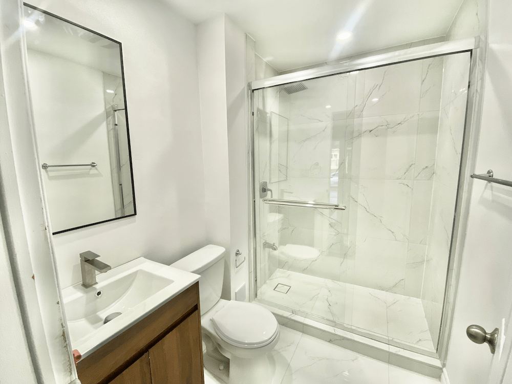 Small bathroom reno