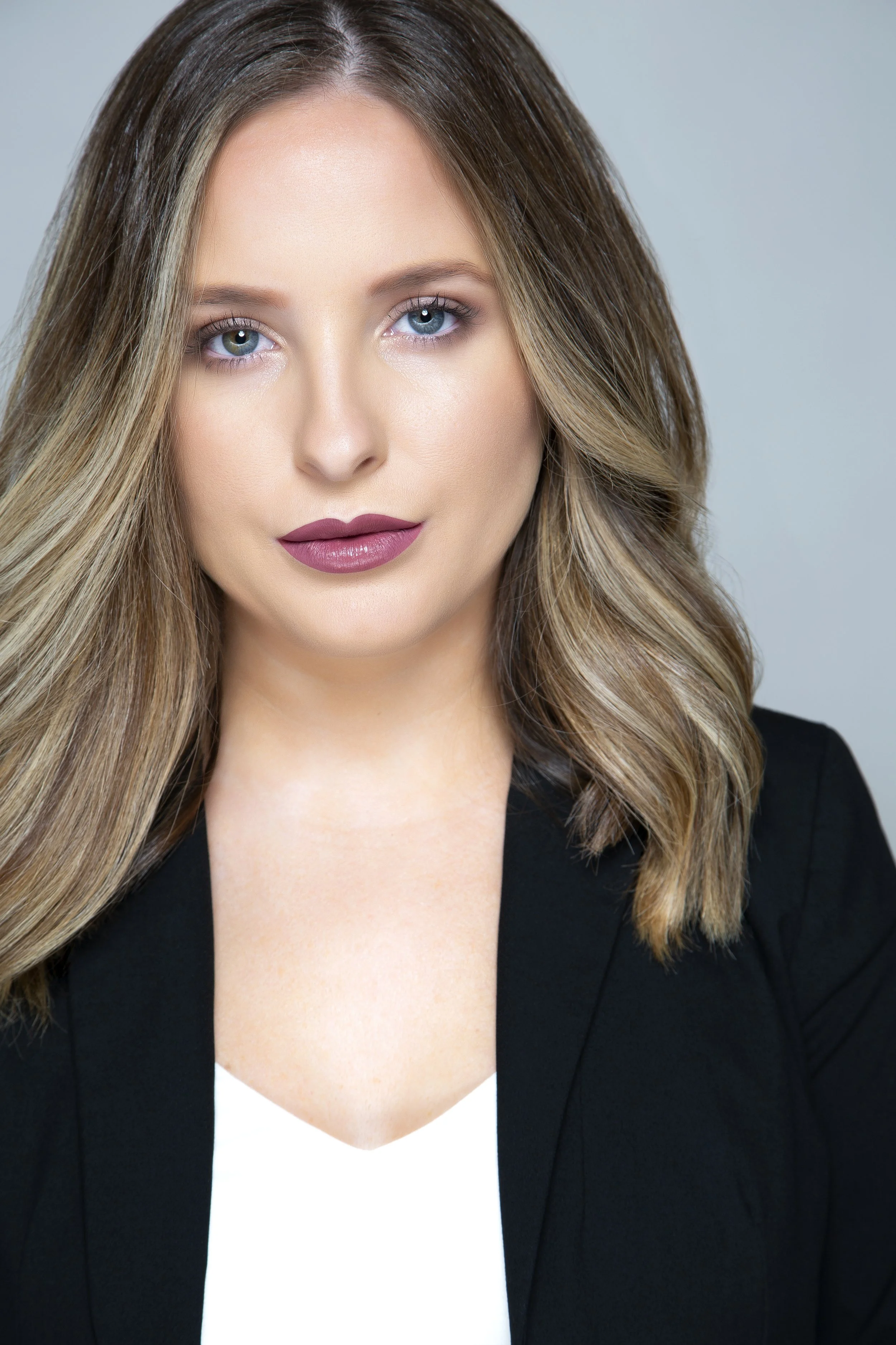 Kesi_St.Louis_Headshot2020_Image7.jpg