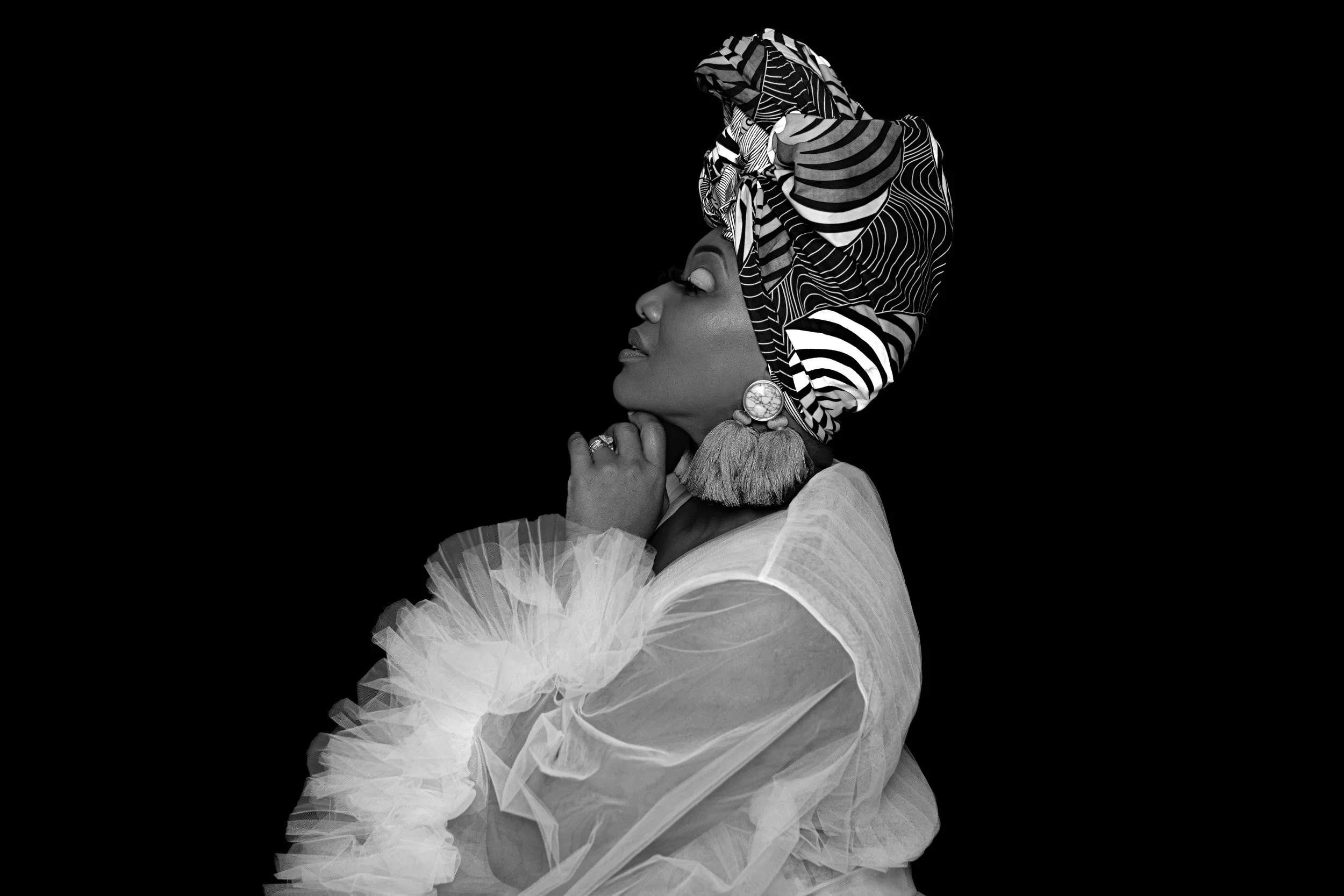 Abeba_B&W_Profile.jpg