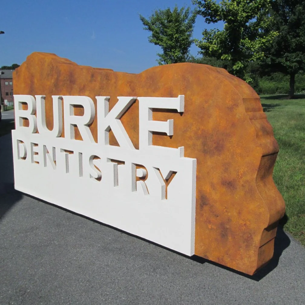 monument sign image with 3d letters