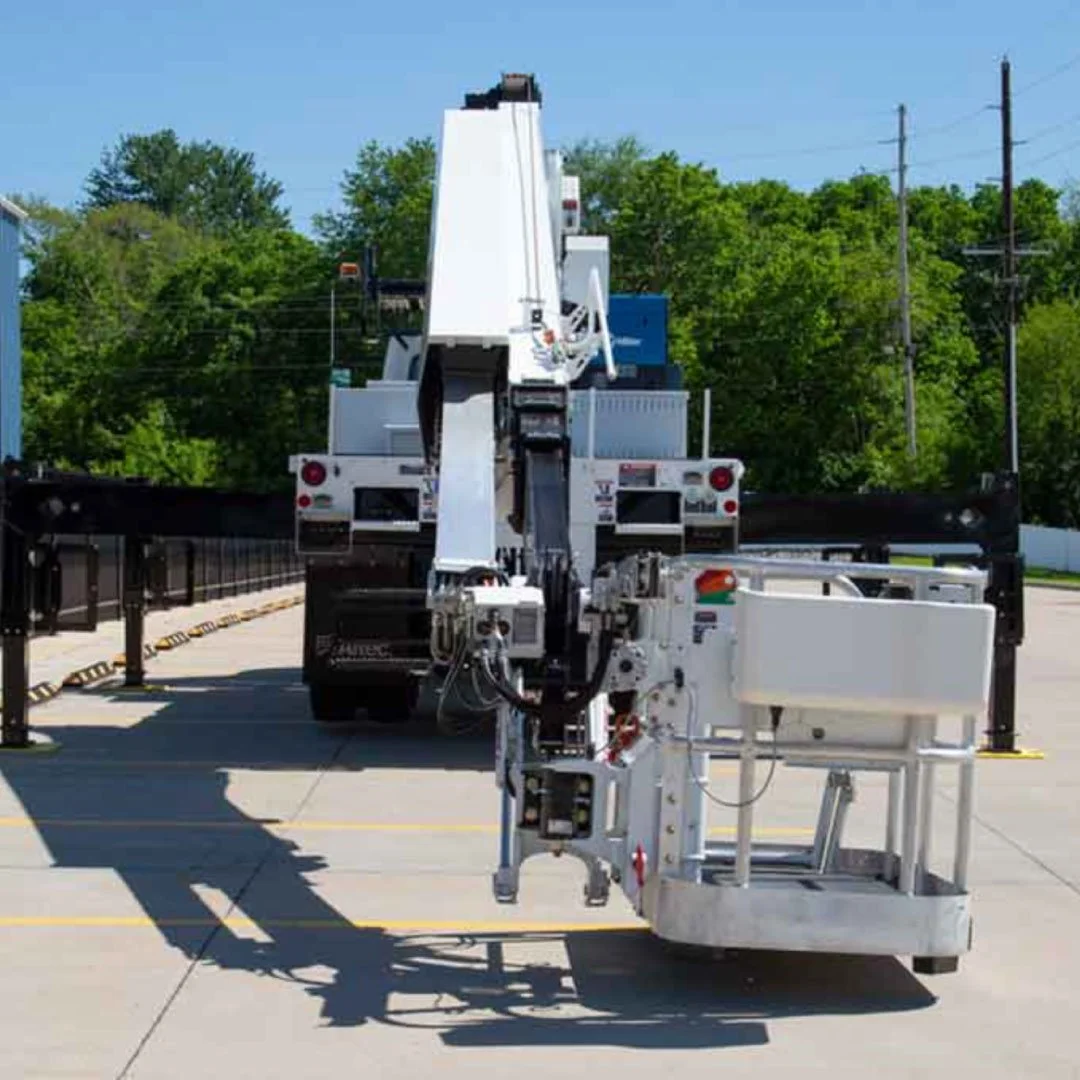 image of 80ft bucket truck for installing sign in New York City