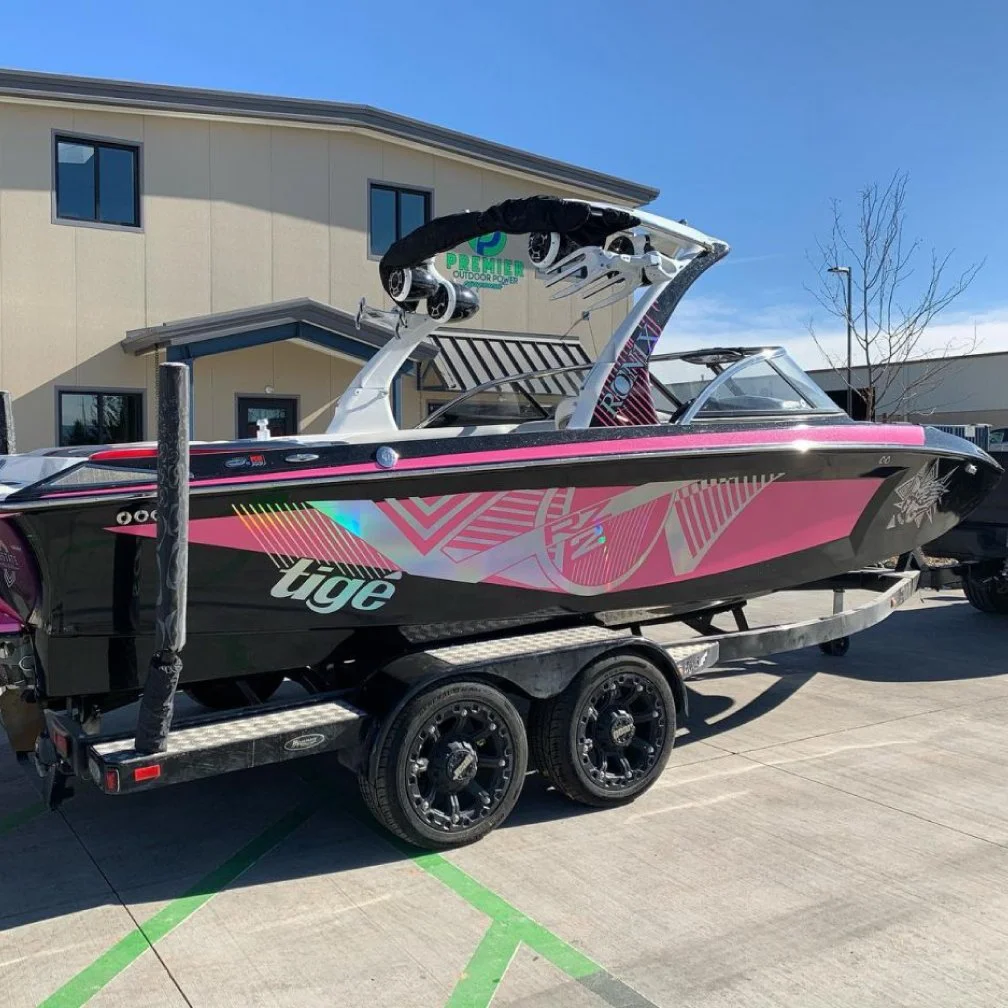 image of boat wrapped with printed vinyl