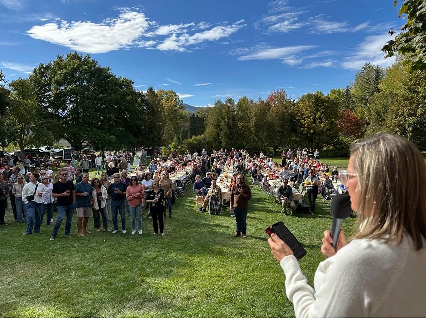Another NaramataSlow Harvest Supper under our belts (and on the hips!) Thank you to all who participated and attended this very cherished event. We set the table, but the community brings the love. 💚 
#naramatalove #harvestsupper2024 #naramata