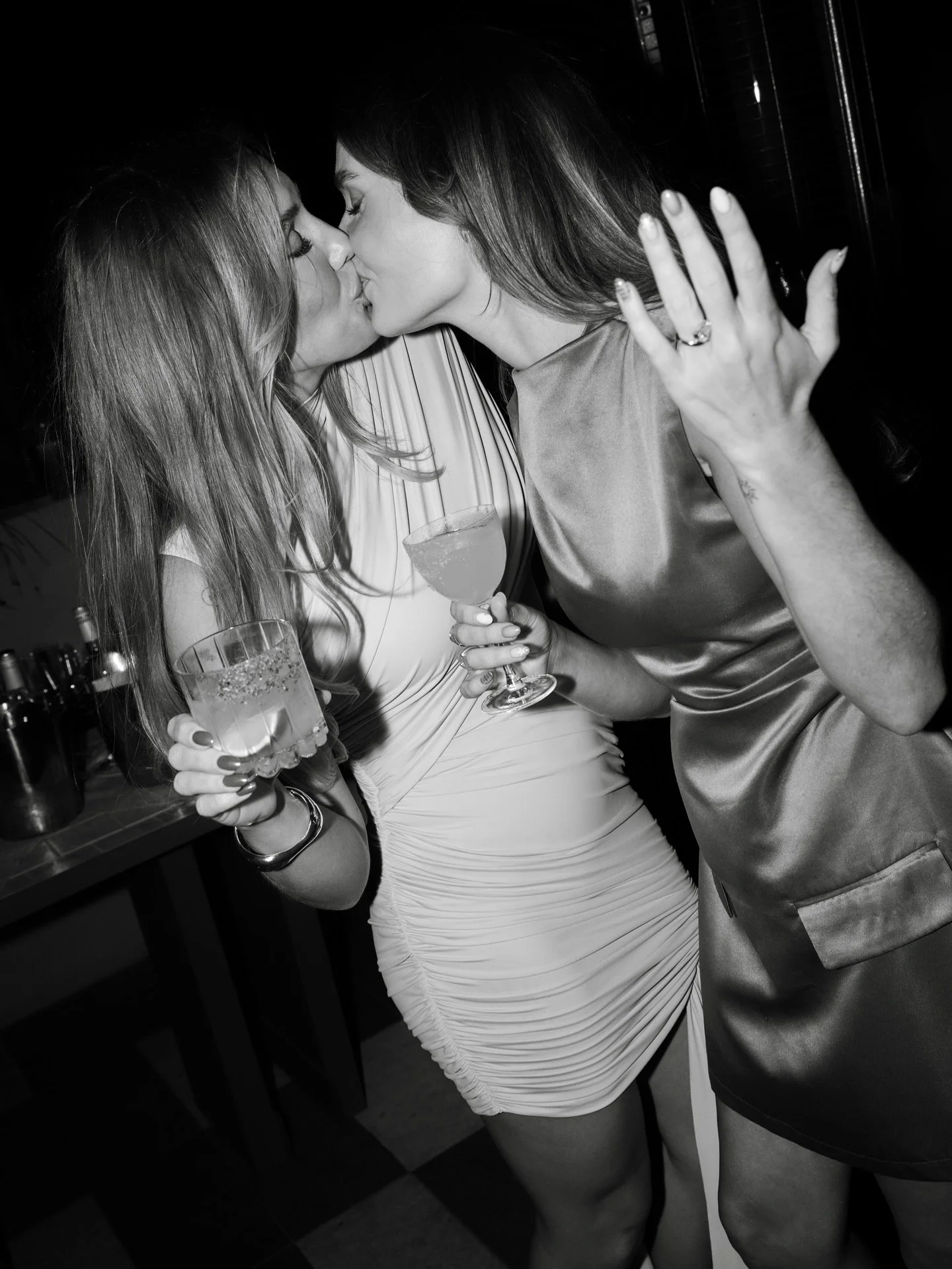 When a birthday party turns into the most beautiful surprise 💍✨
Congratulations to these two angels, so happy for you both!