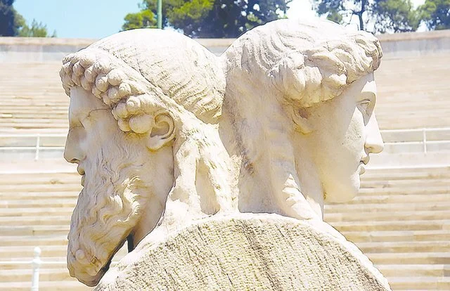 Developing a Janusian team