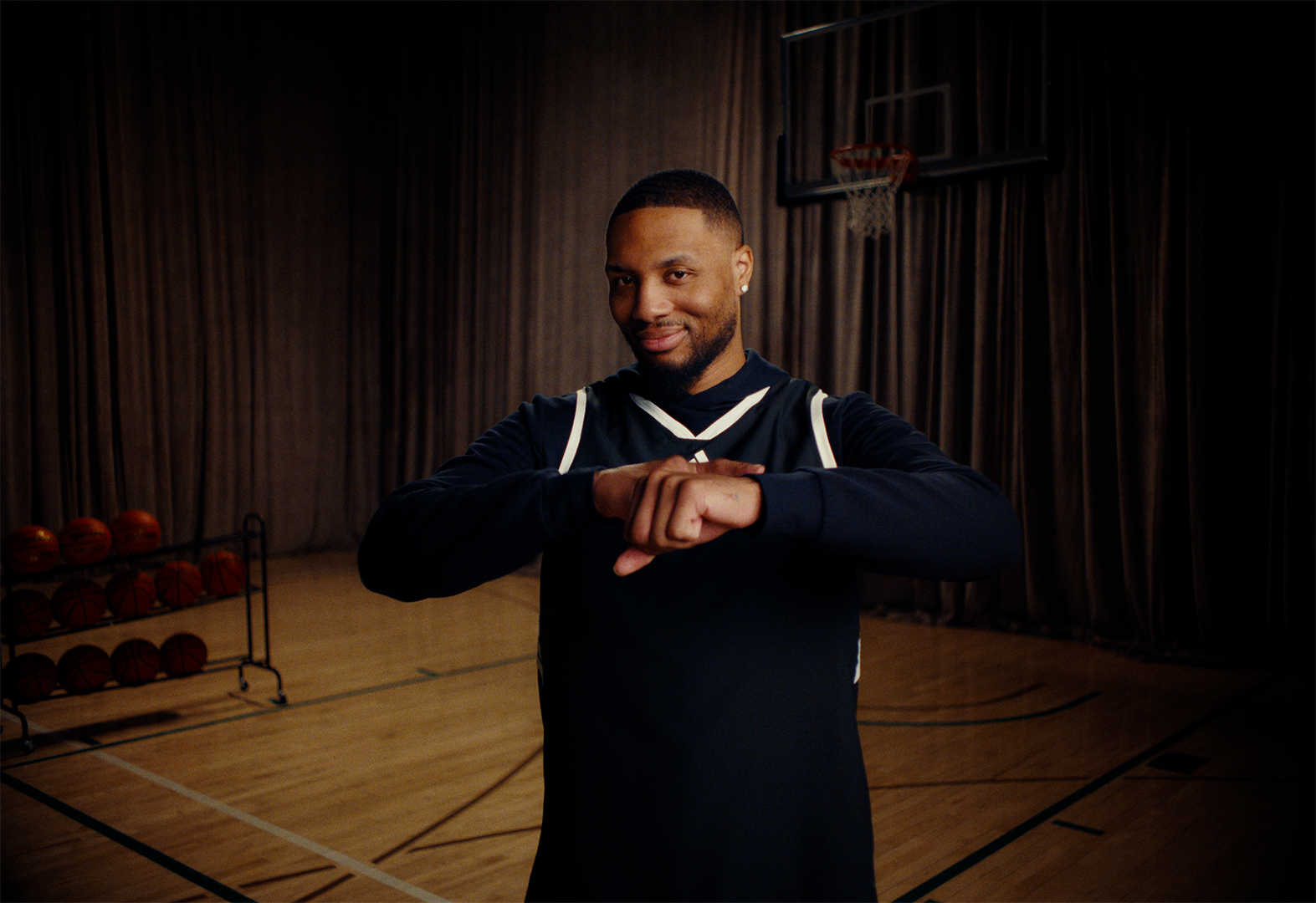 Adidas - Dame X