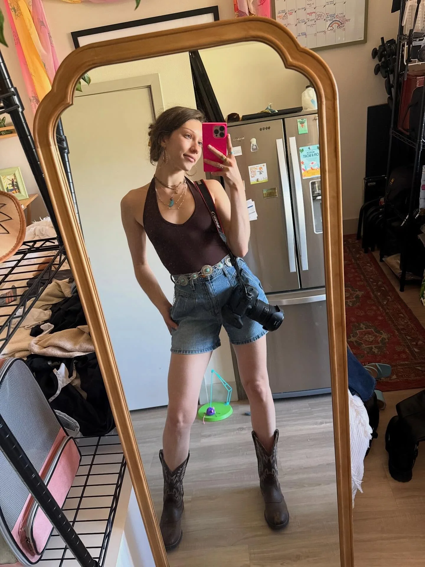 2025: The Year of the Mirror Selfie

~ me n my pink phone case against the world ~