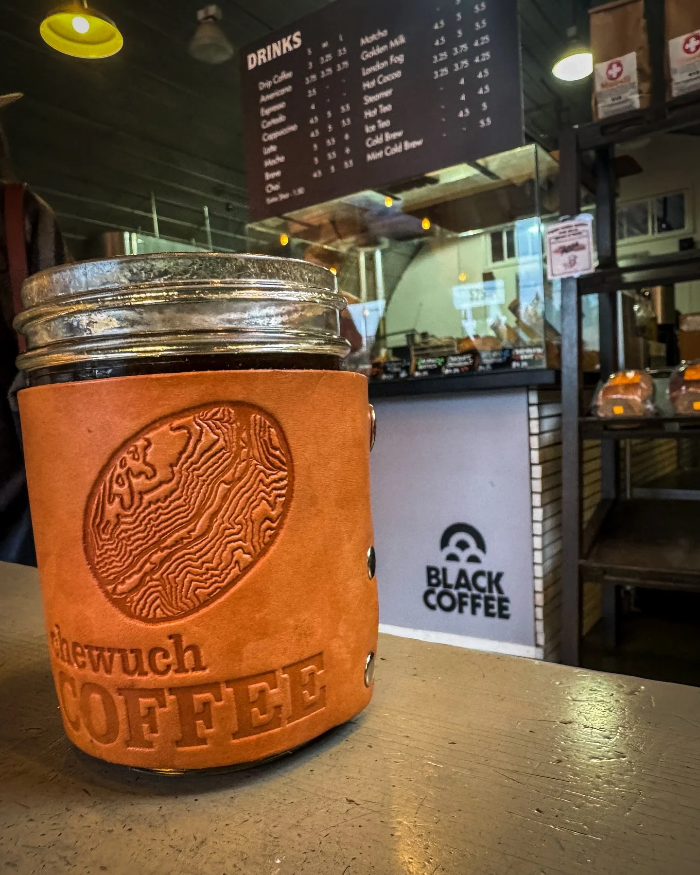 Two coffees, 24 hours apart. 

From Missoula back to the valley and into the @mvfarmersmarket lineup. Black Coffee Roasters had a staggering 4 espresso options (I got the Chiapas - it was solid, sweet with a strong note of apricot. A really fun espre