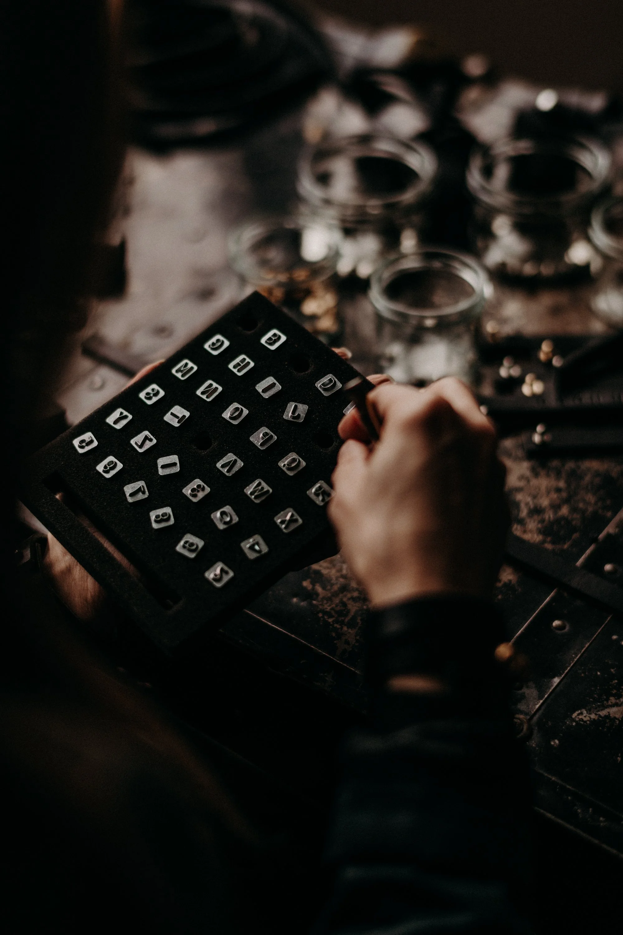 Eget budskap på läderarmband